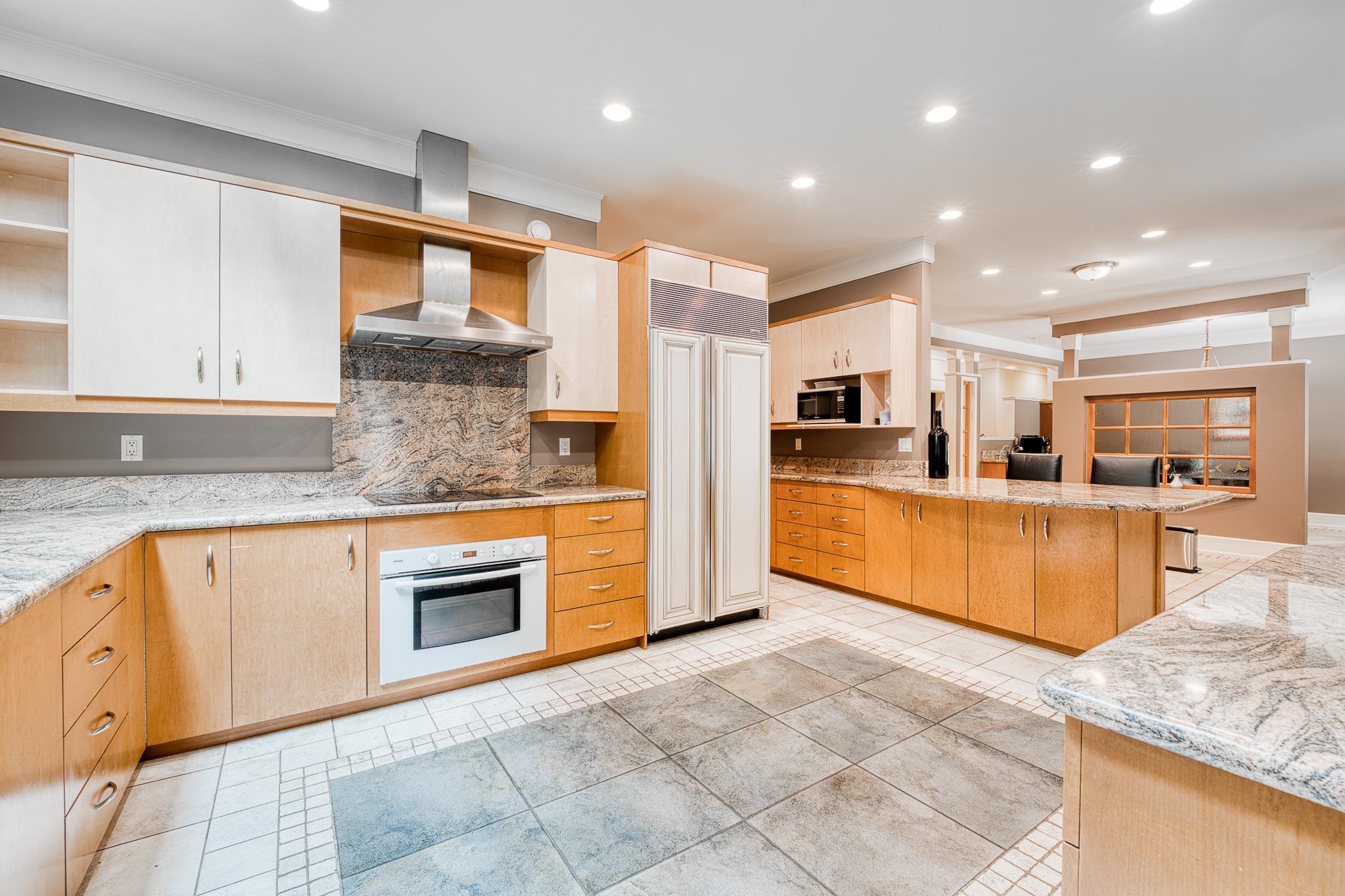  16354 30b Avenue - MLS&reg; # R3039330