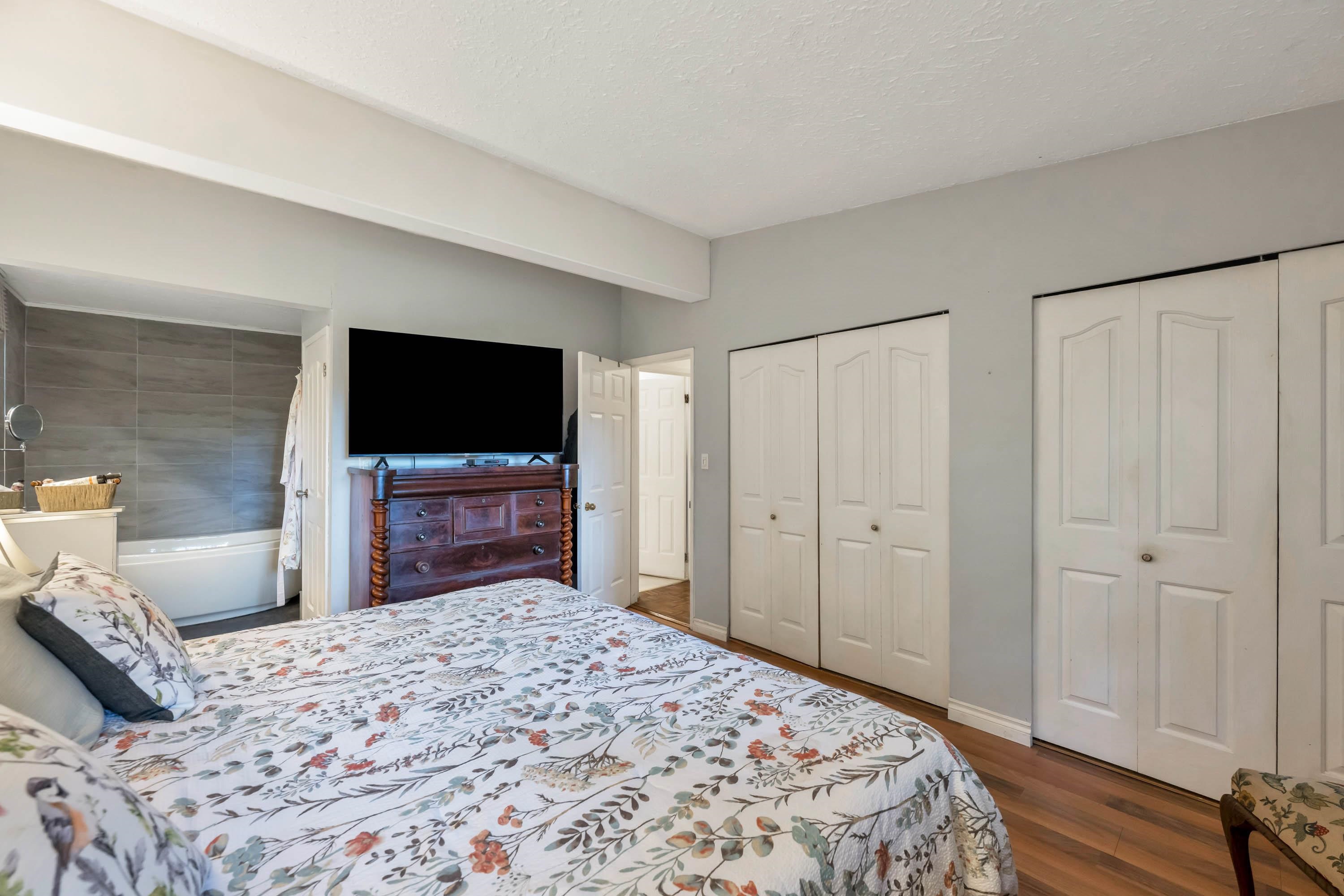  17300 26 Avenue - MLS&reg; # R3102500