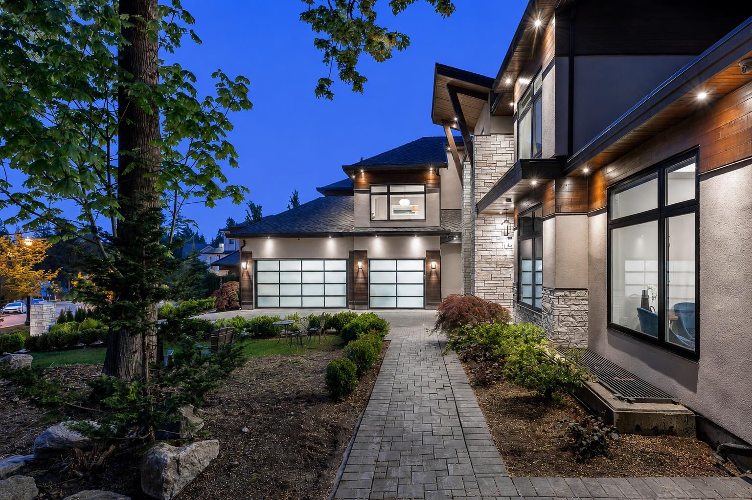  16722 Mcnair Drive - MLS&reg; # R3126809