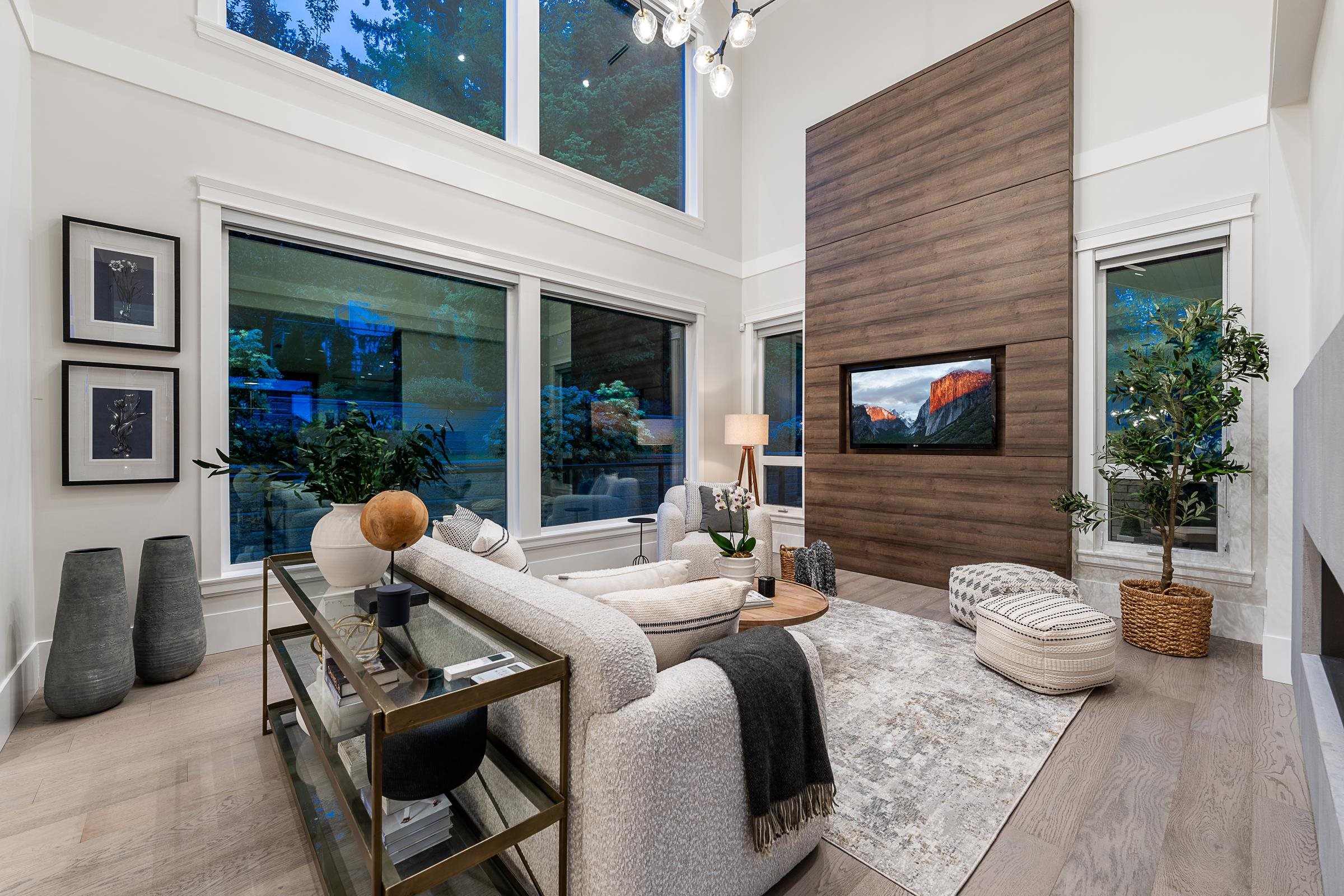  16722 Mcnair Drive - MLS&reg; # R3126809