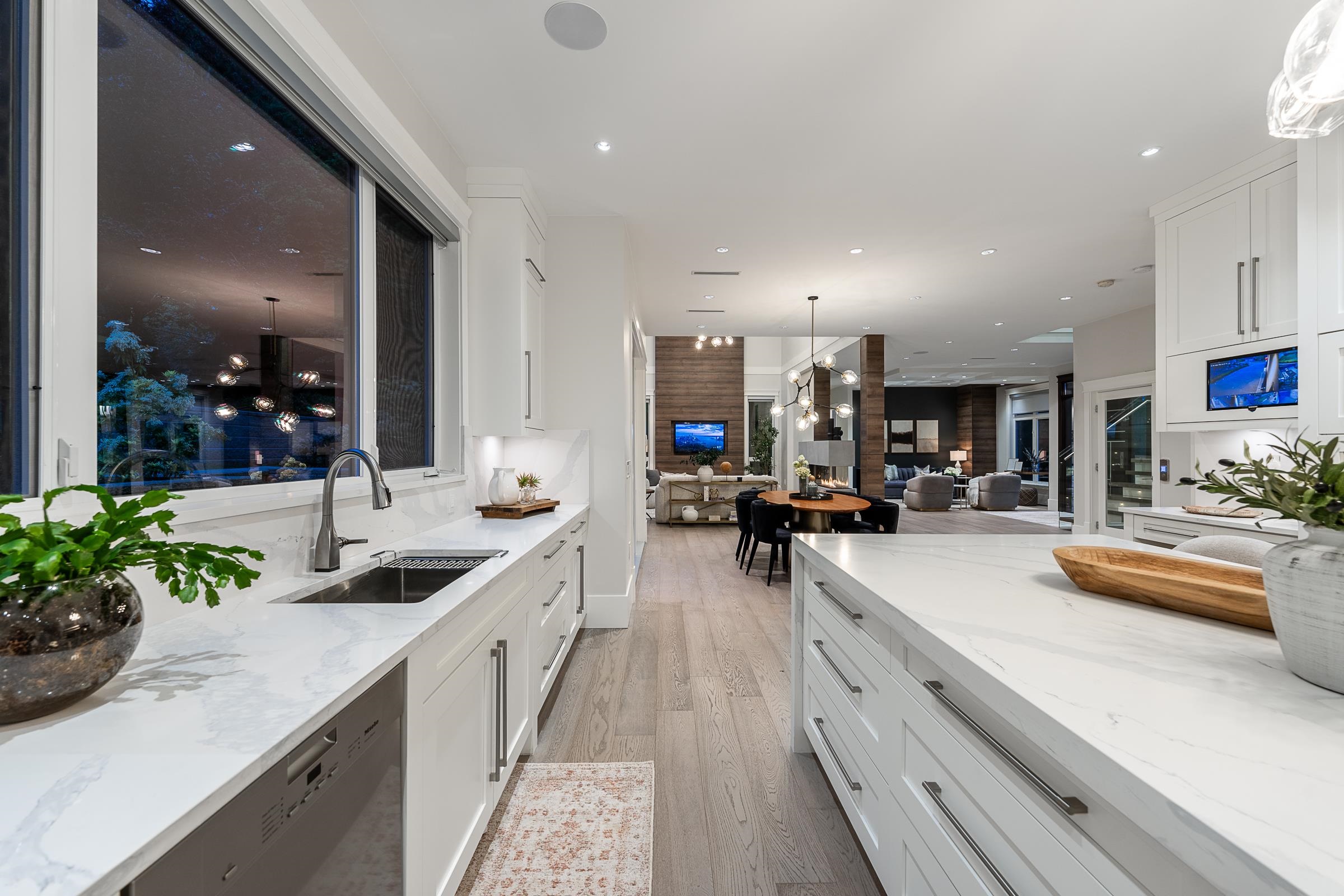  16722 Mcnair Drive - MLS&reg; # R3126809