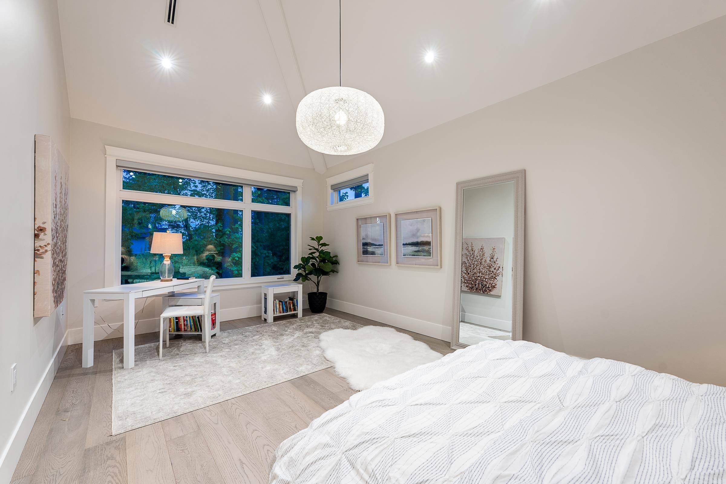  16722 Mcnair Drive - MLS&reg; # R3126809