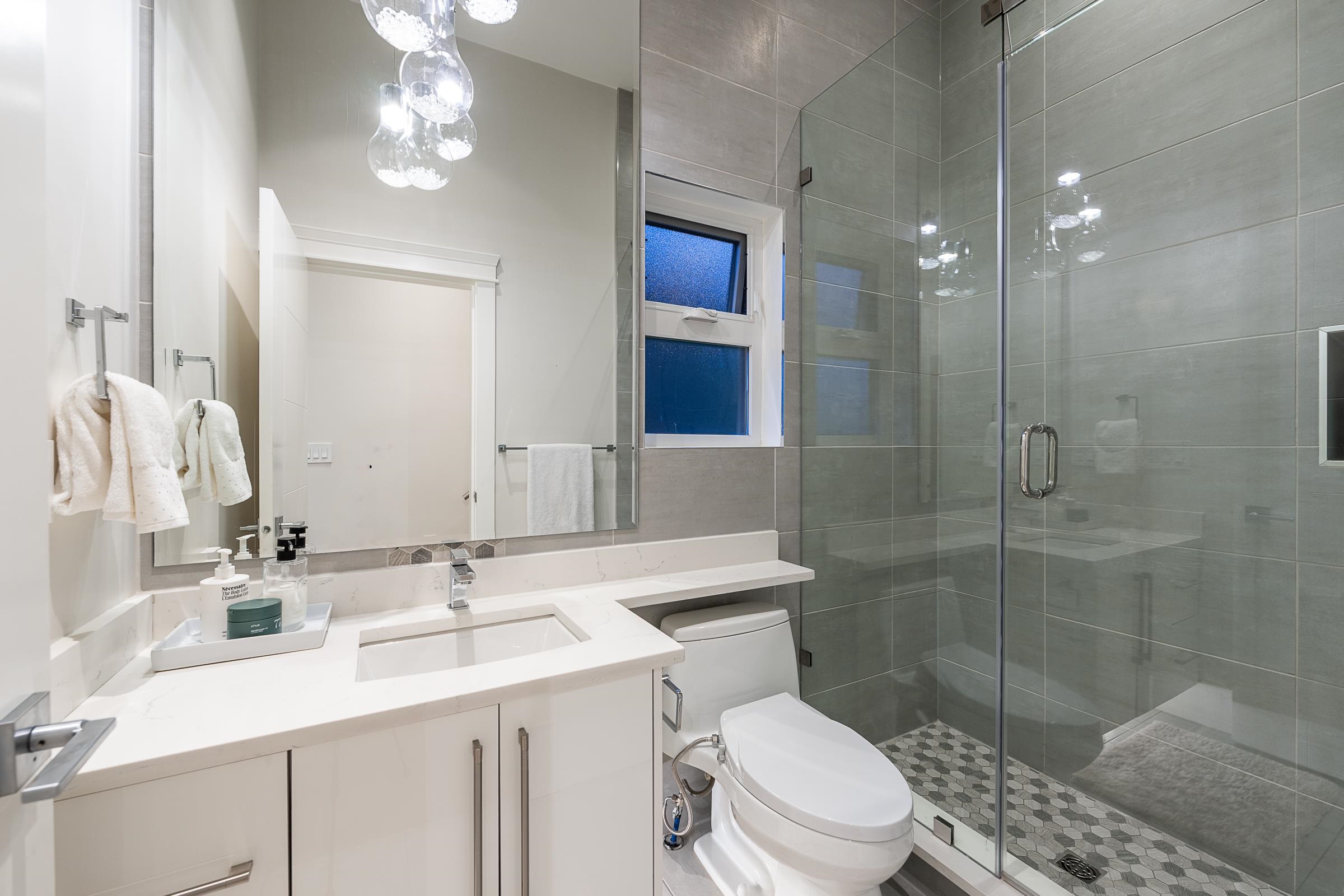  16722 Mcnair Drive - MLS&reg; # R3126809