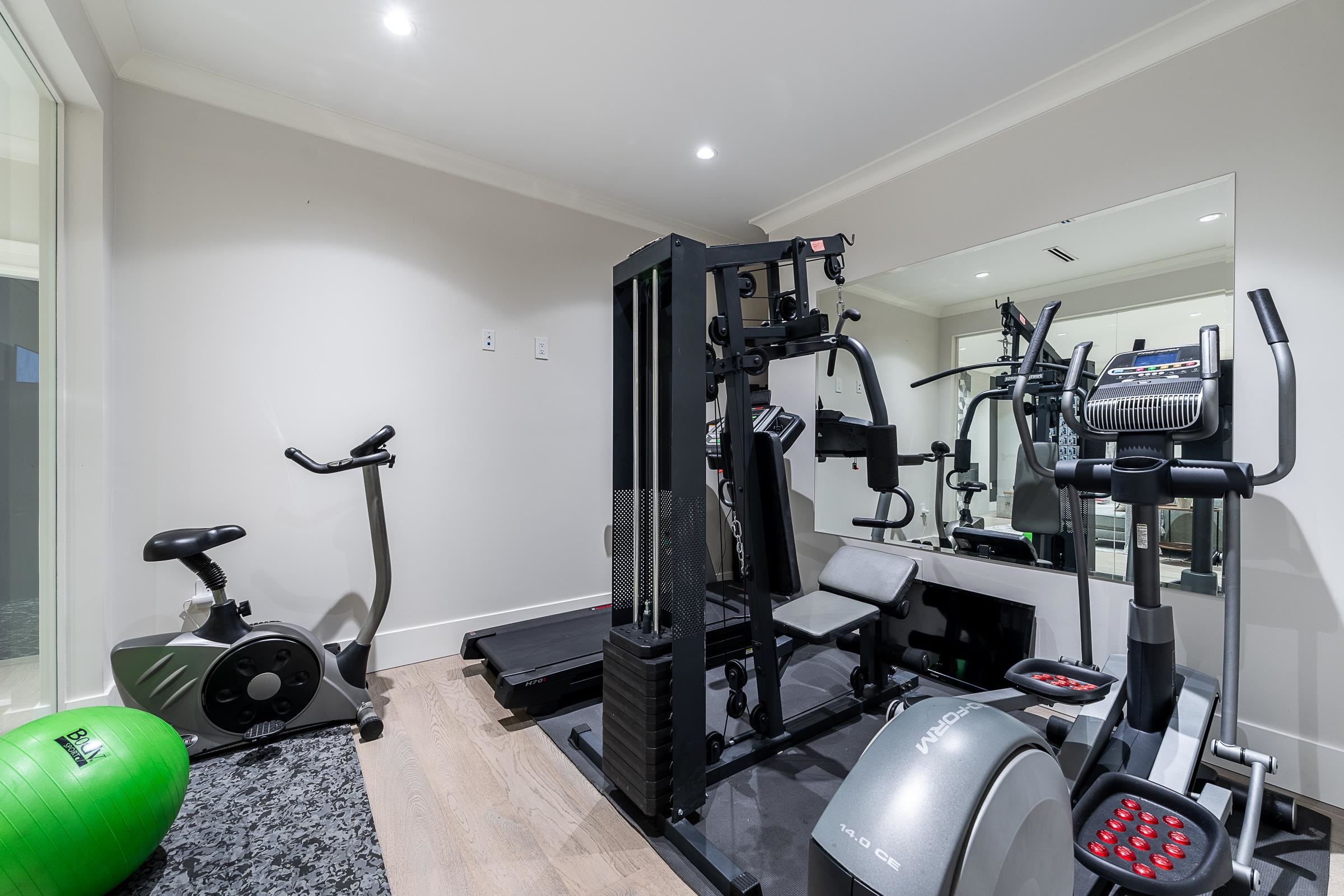  16722 Mcnair Drive - MLS&reg; # R3126809