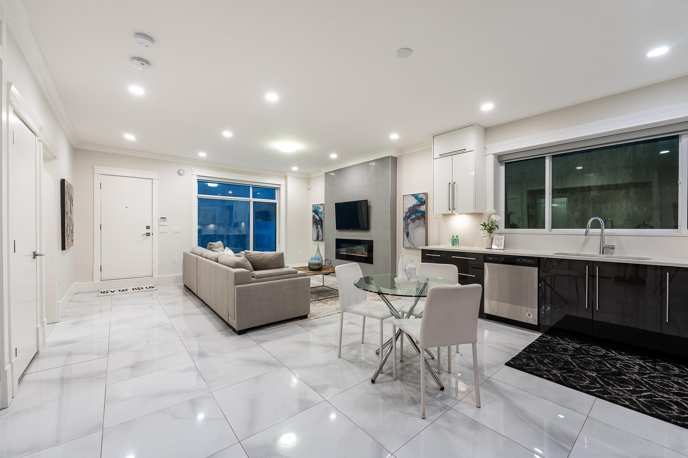  16722 Mcnair Drive - MLS&reg; # R3126809