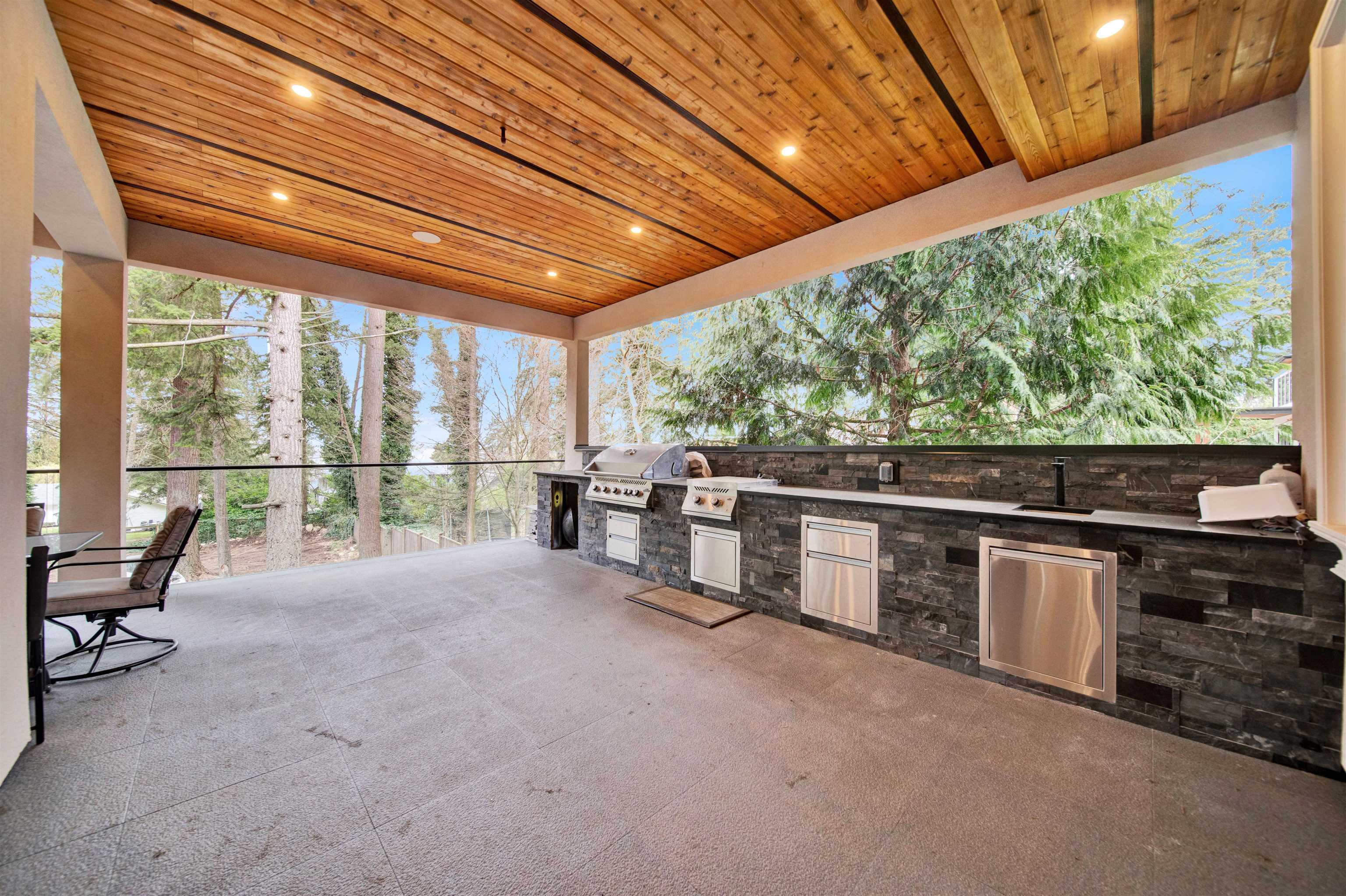 16285 28 Avenue - MLS&reg; # R3146925