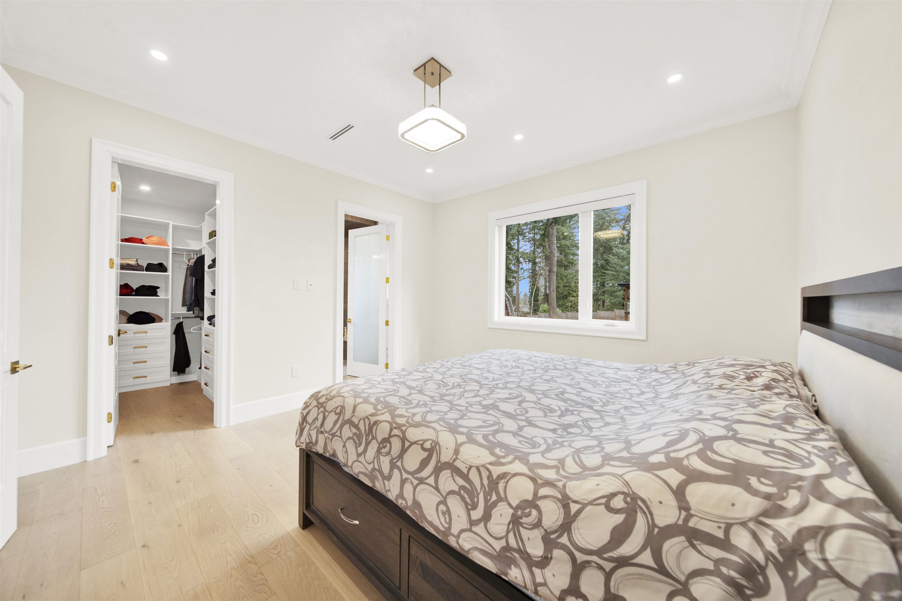  16285 28 Avenue - MLS&reg; # R3146925
