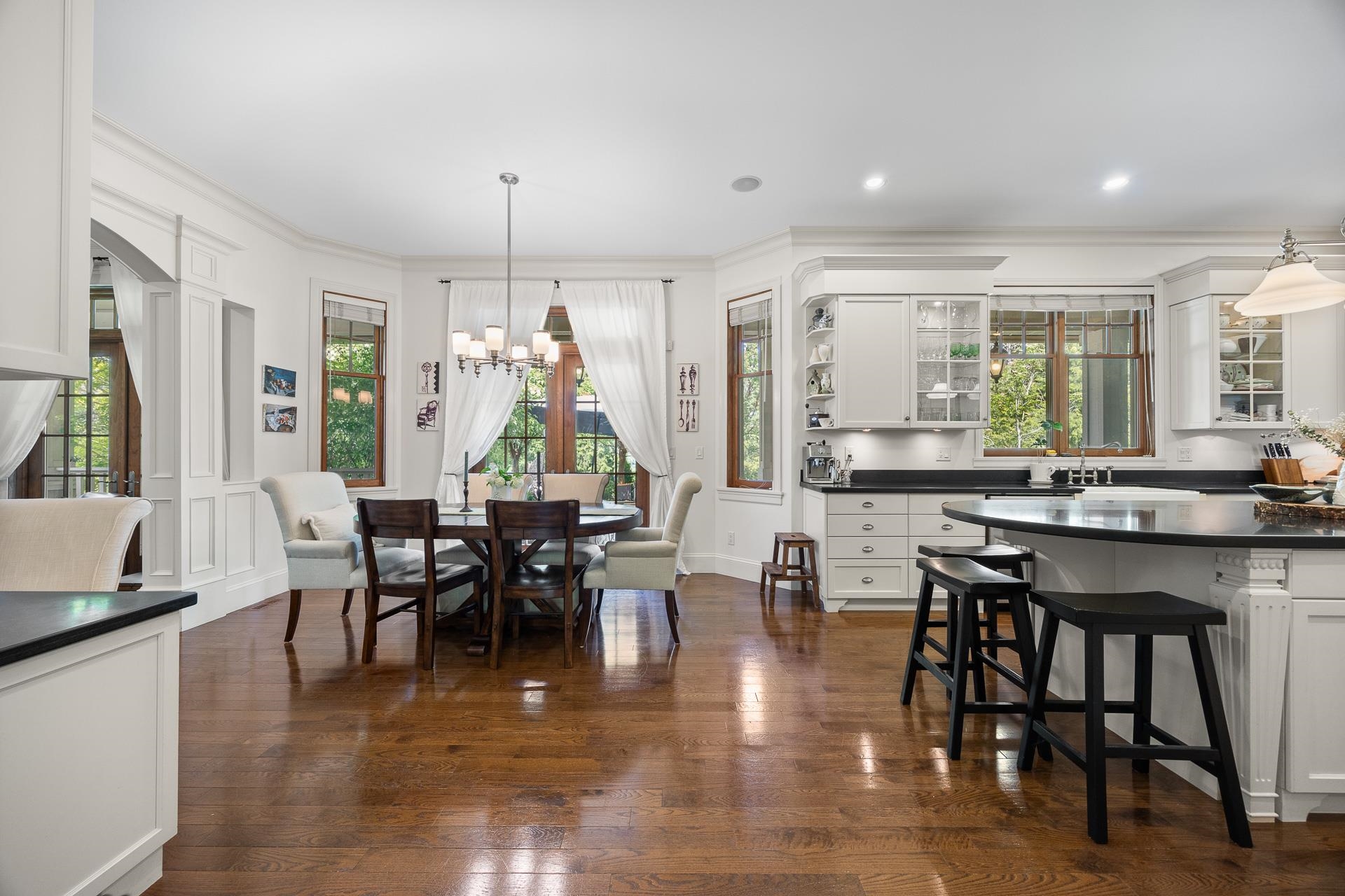  16211 29 Avenue - MLS&reg; # R3149988