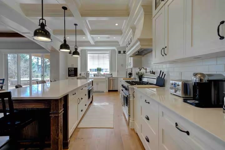  17011 26 Ave Avenue - MLS&reg; # R3152619