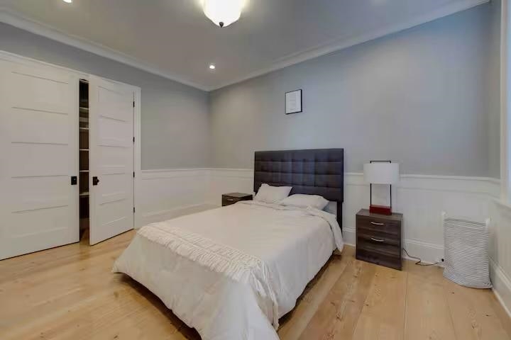 17011 26 Ave Avenue - MLS&reg; # R3152619