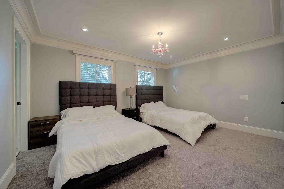  17011 26 Ave Avenue - MLS&reg; # R3152619