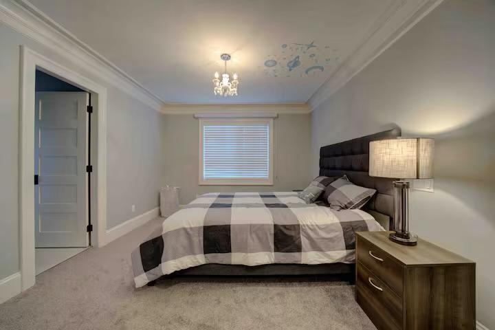  17011 26 Ave Avenue - MLS&reg; # R3152619