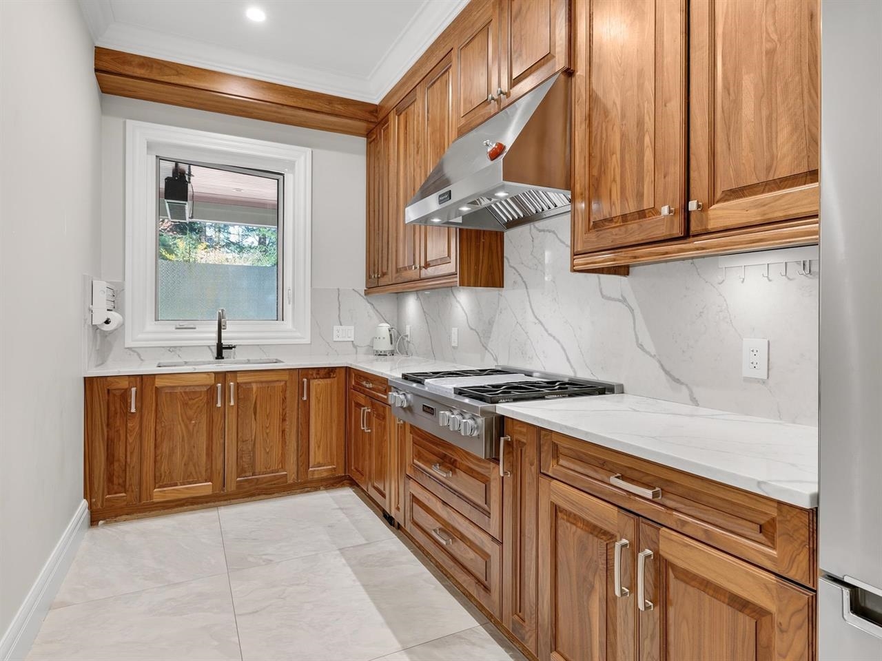  16375 30b Avenue - MLS&reg; # R3156878