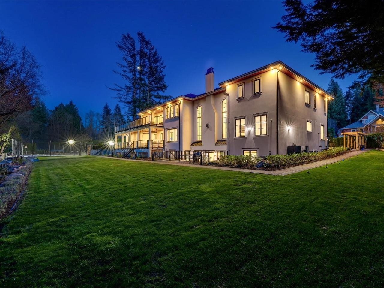  16375 30b Avenue - MLS&reg; # R3156878