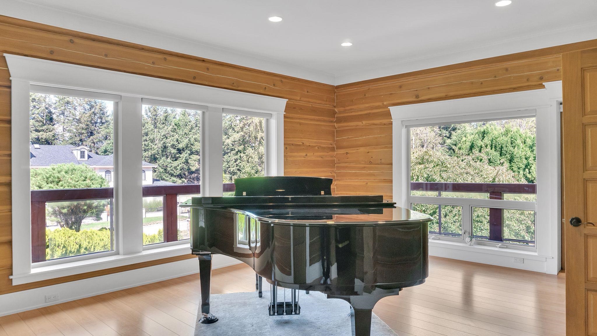  16354 30b Avenue - MLS&reg; # R3160172