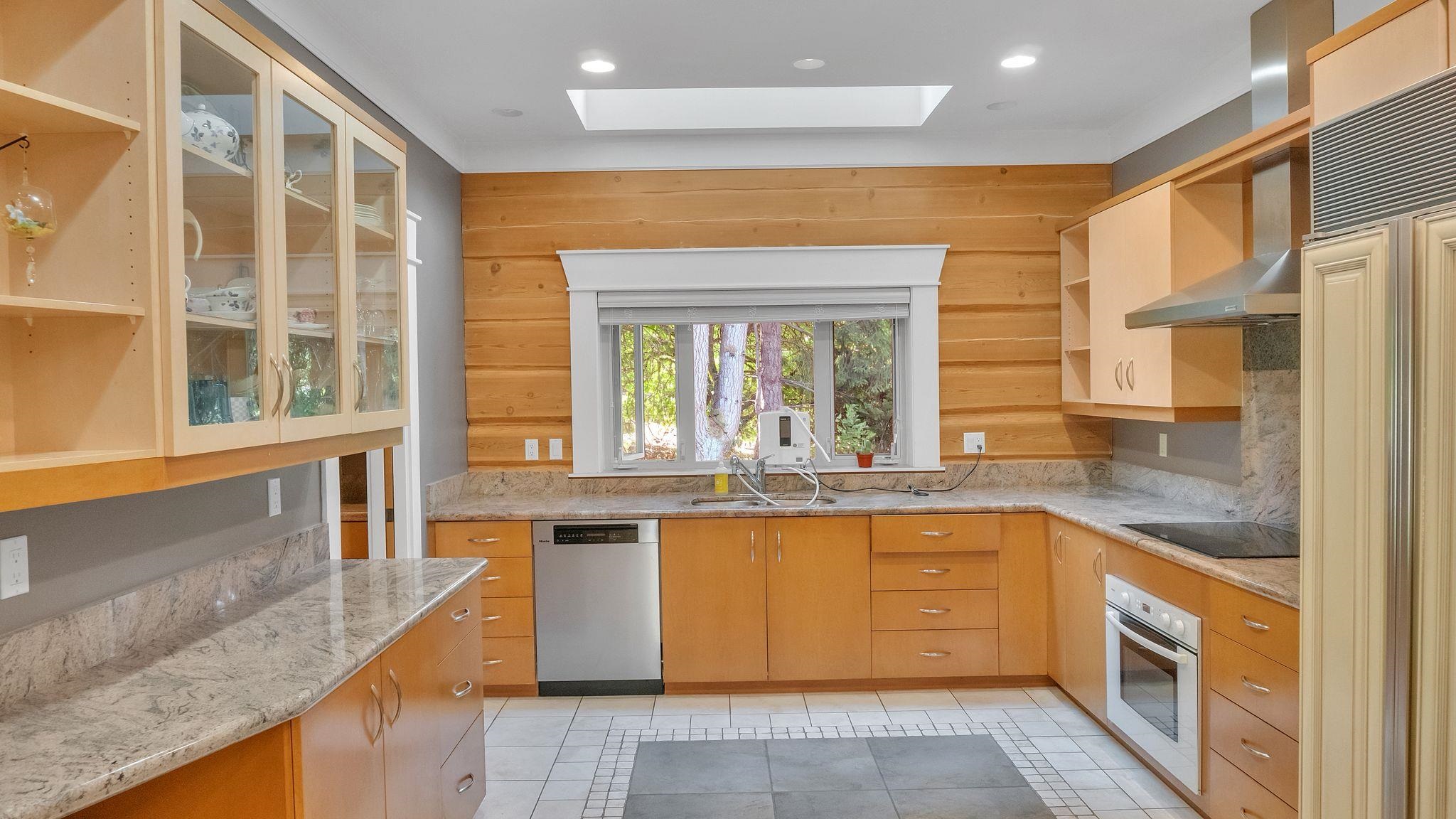  16354 30b Avenue - MLS&reg; # R3160172