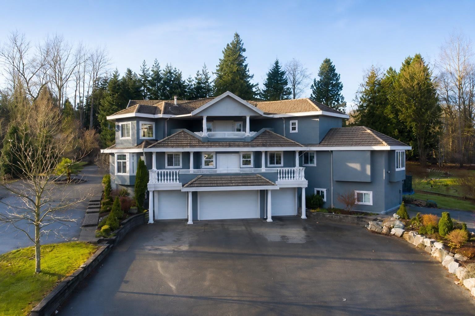  2909 176 Street - MLS&reg; # R3162084