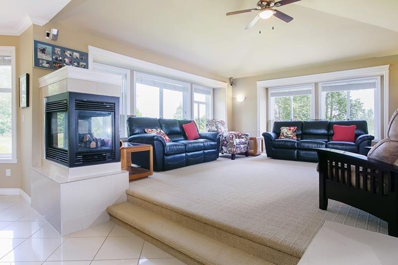  2909 176 Street - MLS&reg; # R3162084