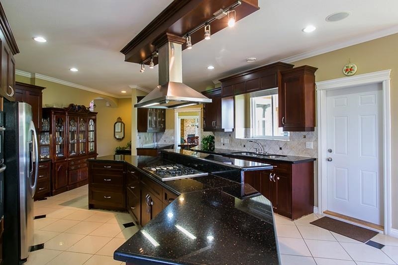  2909 176 Street - MLS&reg; # R3162084