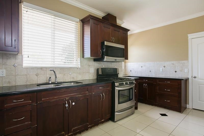  2909 176 Street - MLS&reg; # R3162084