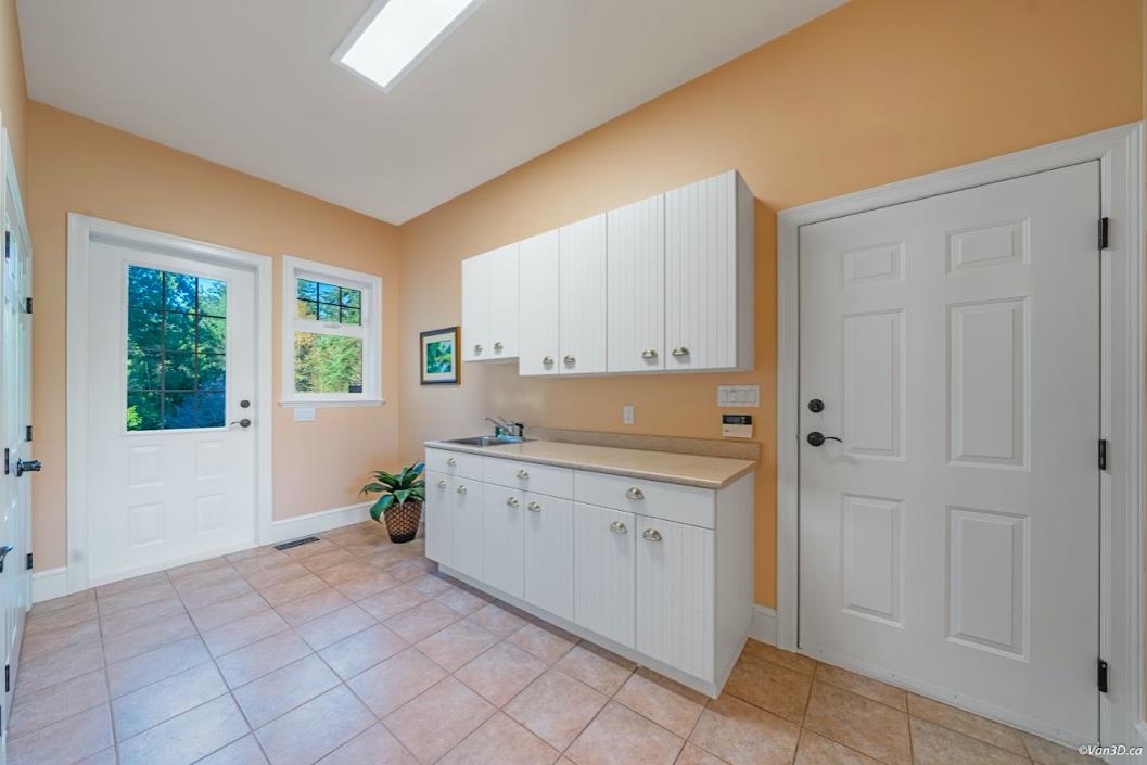  17007 28 Avenue - MLS&reg; # R3162561