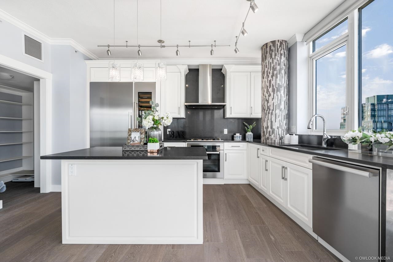 3501 1189 Melville Street - MLS&reg; # R3036255
