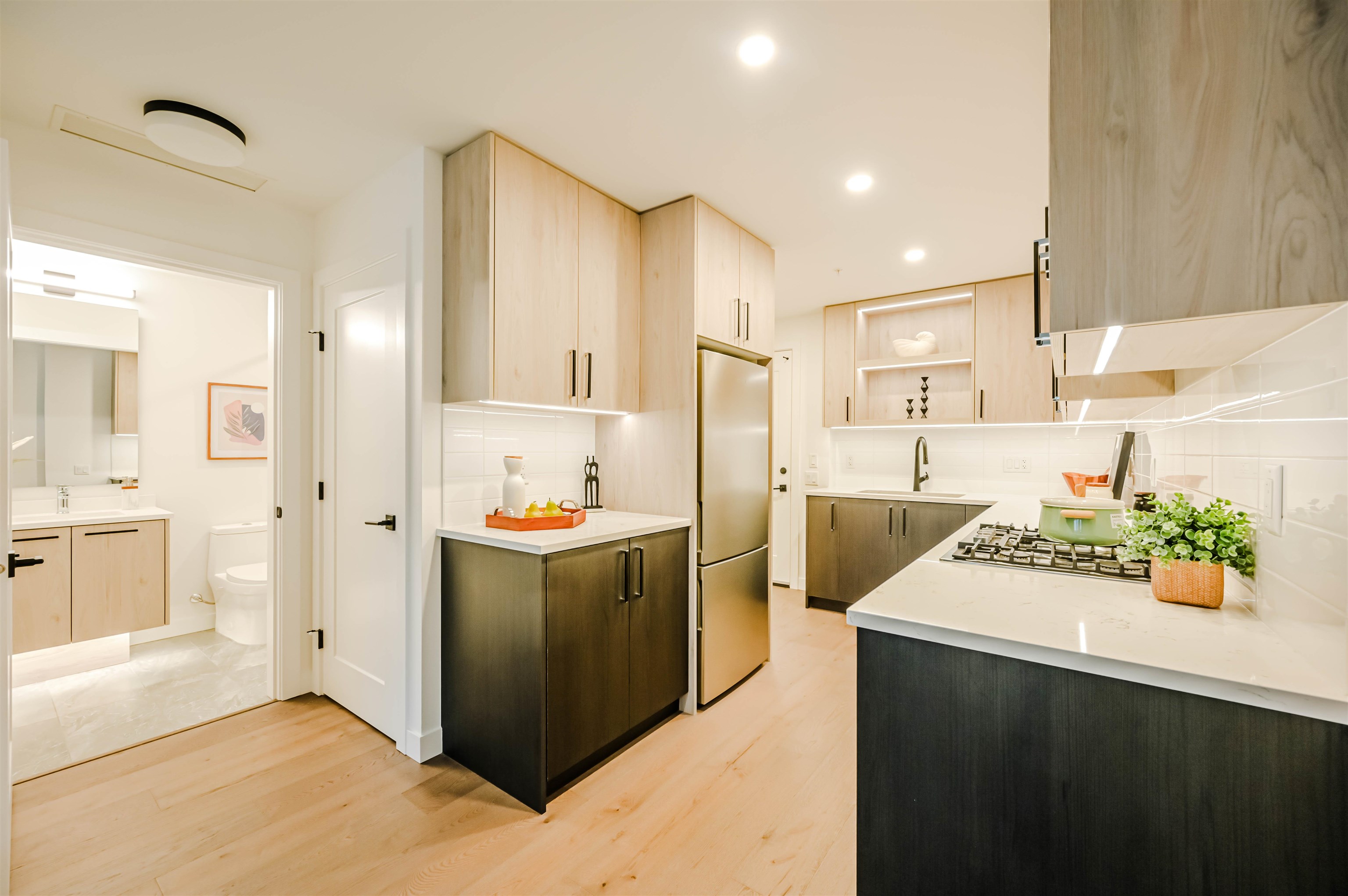 303 6859 Cambie Street - MLS&reg; # R3059970