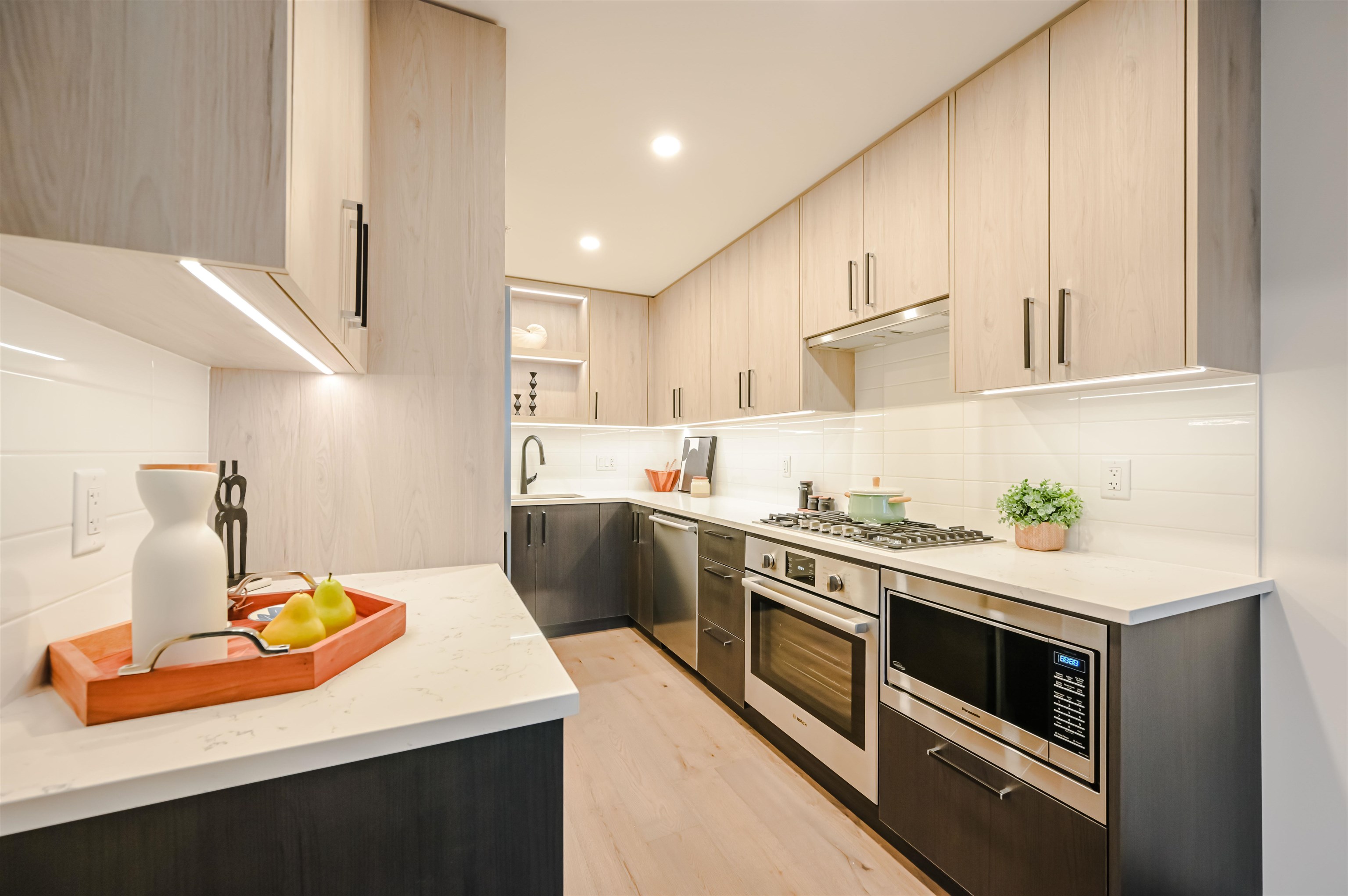 303 6859 Cambie Street - MLS&reg; # R3059970