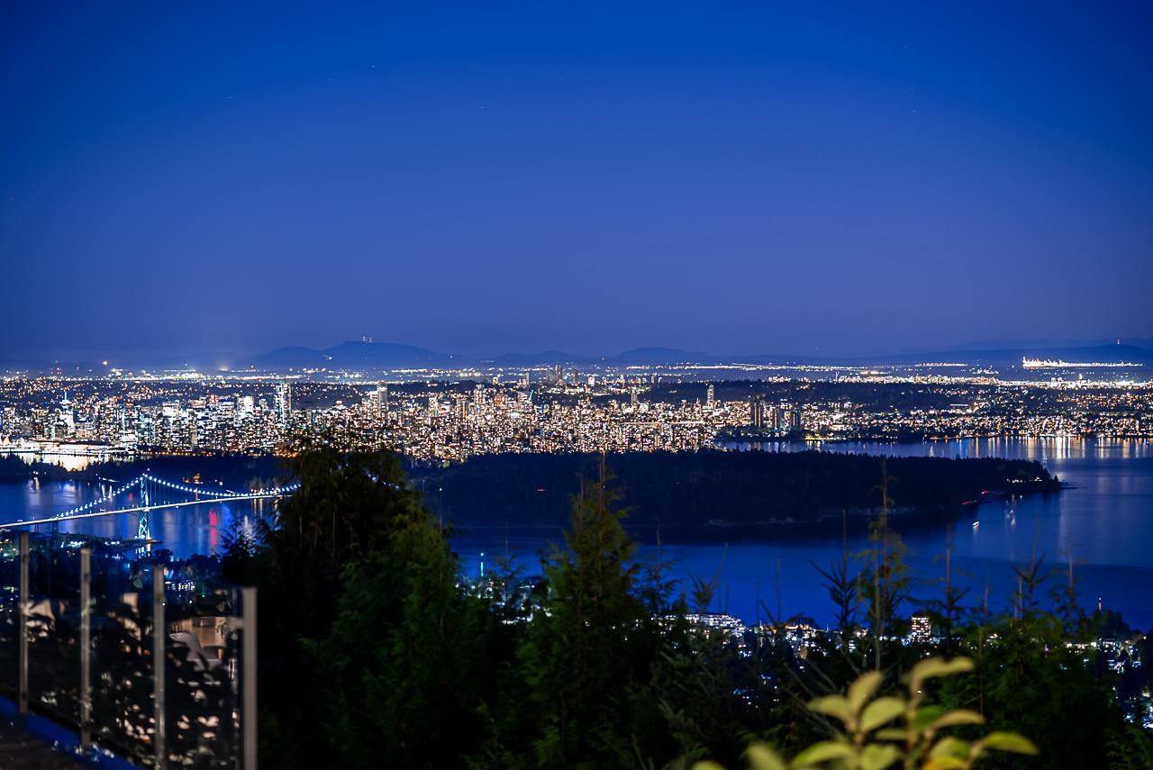  1562 Pinecrest Drive - MLS&reg; # R3061968