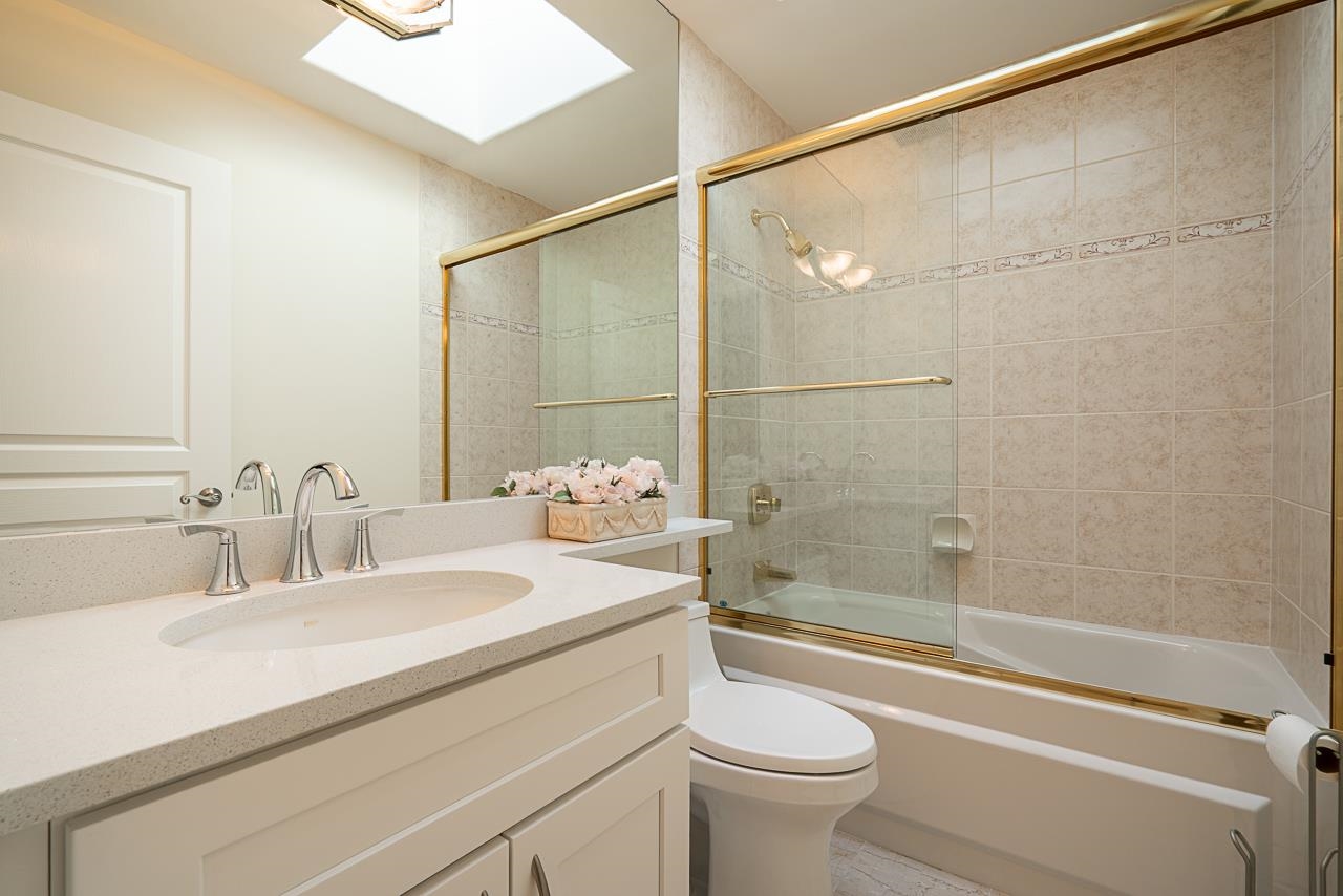  1562 Pinecrest Drive - MLS&reg; # R3061968