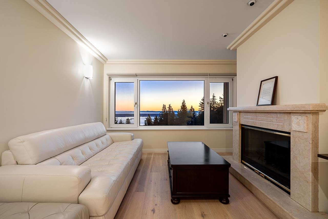  1562 Pinecrest Drive - MLS&reg; # R3061968