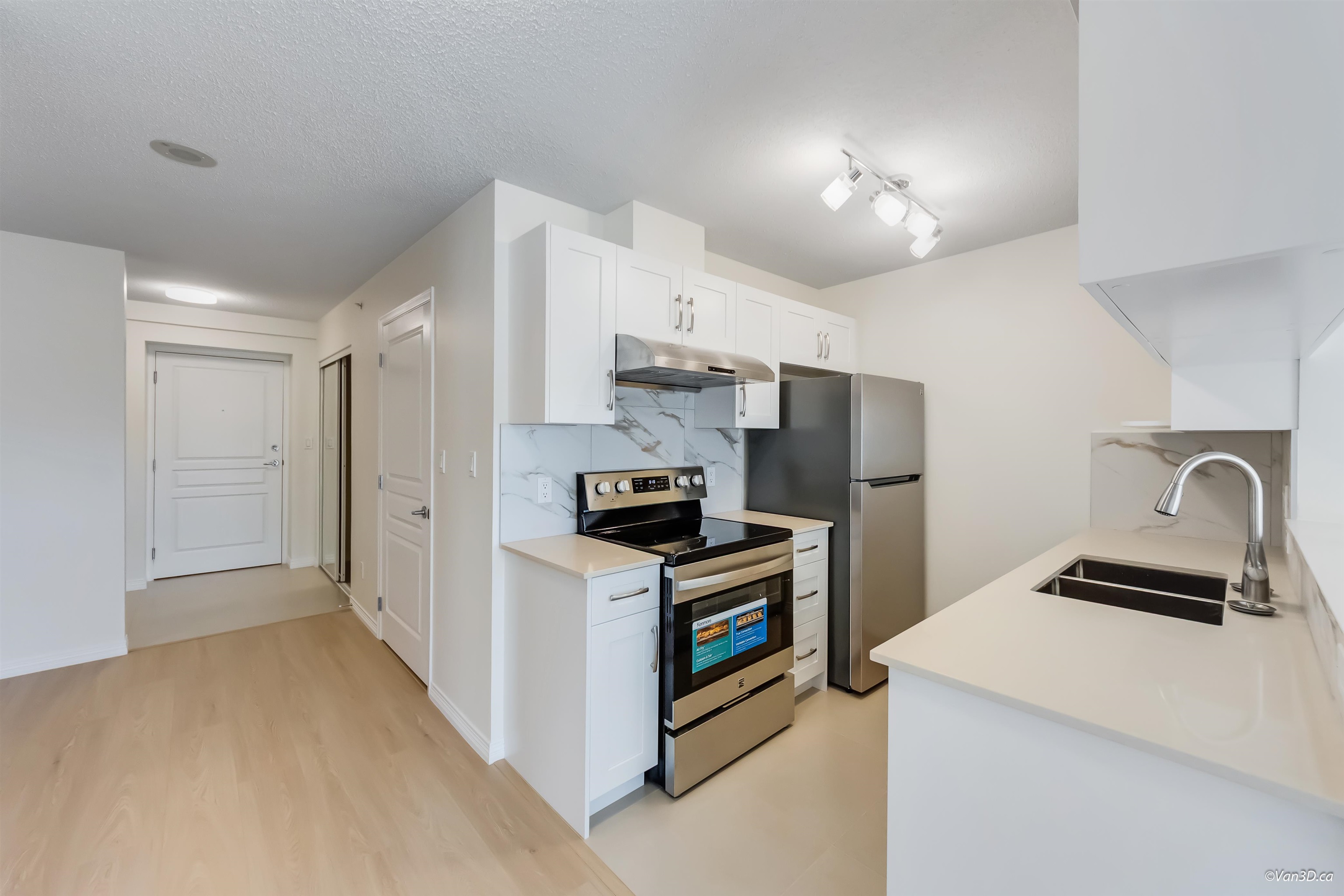 309 5639 Hampton Place - MLS&reg; # R3080916