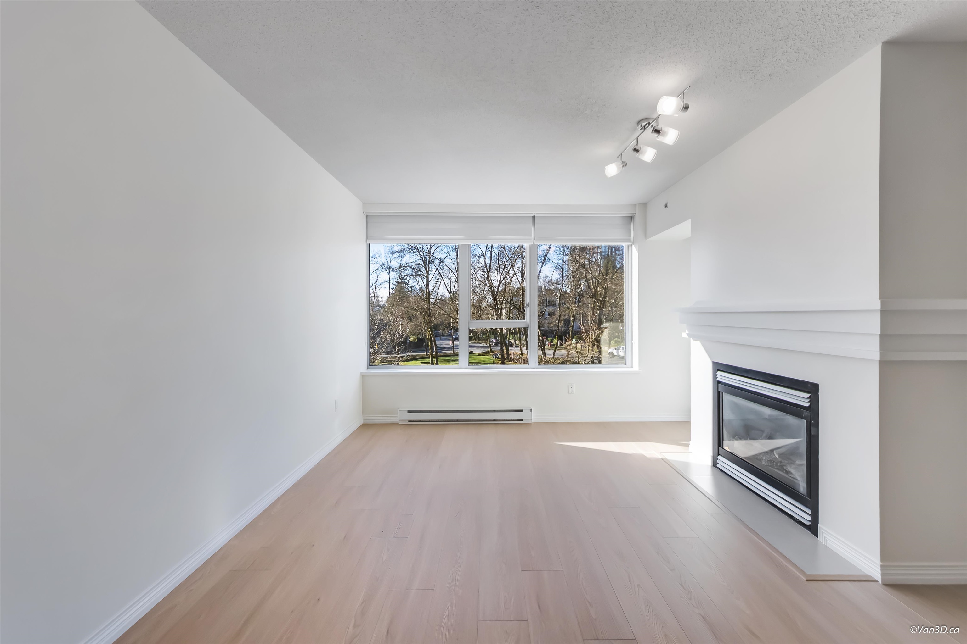 309 5639 Hampton Place - MLS&reg; # R3080916