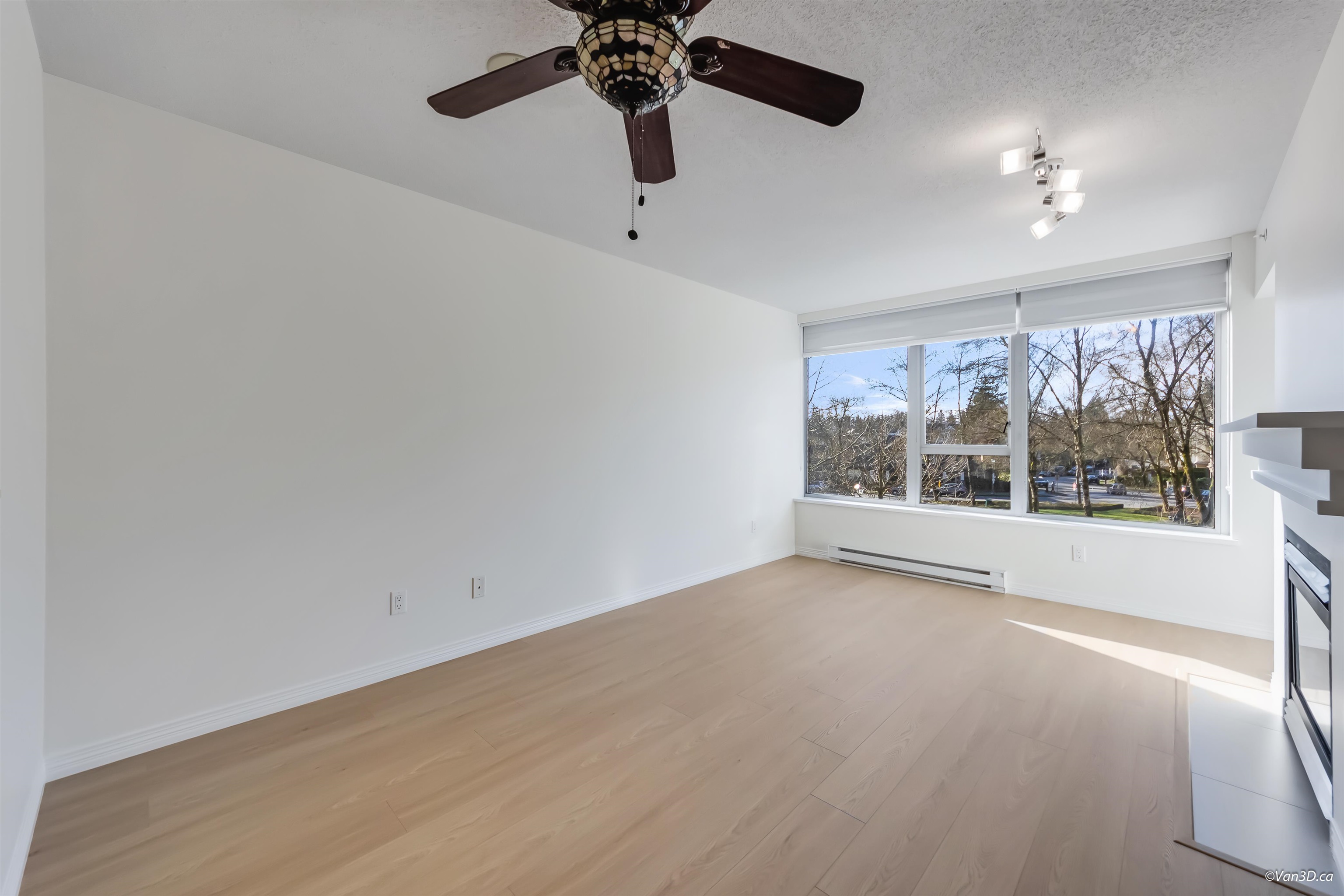 309 5639 Hampton Place - MLS&reg; # R3080916