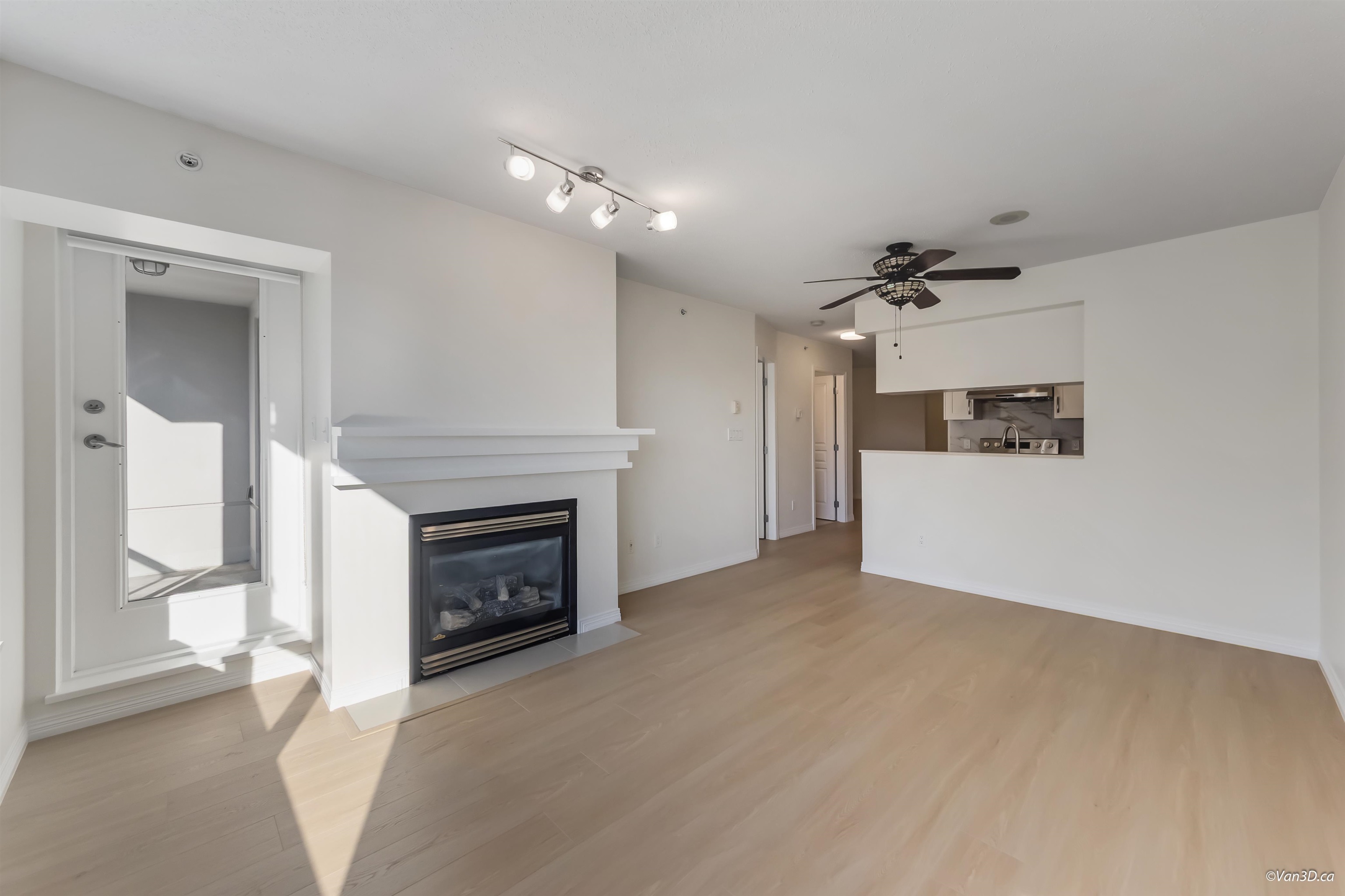 309 5639 Hampton Place - MLS&reg; # R3080916