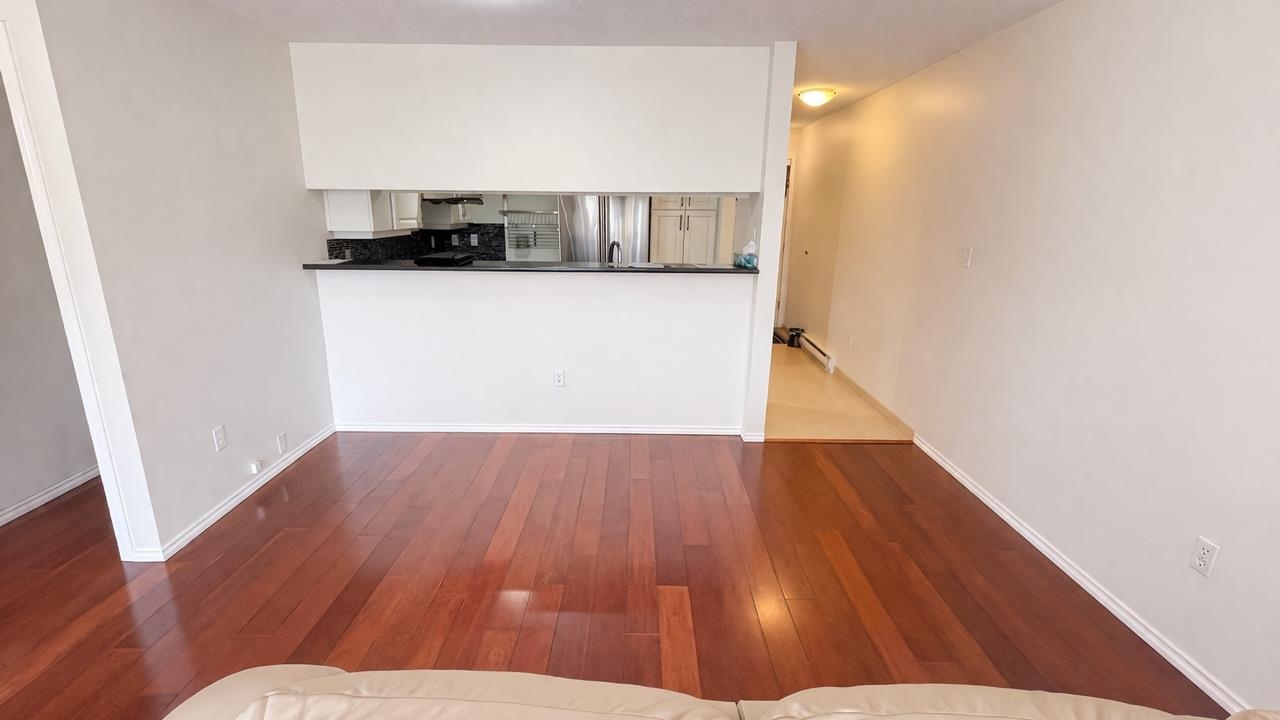 302 8728 Marine Drive - MLS&reg; # R3086833