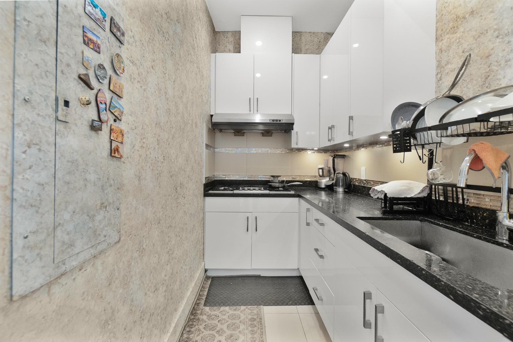  512 23rd Street - MLS&reg; # R3087961