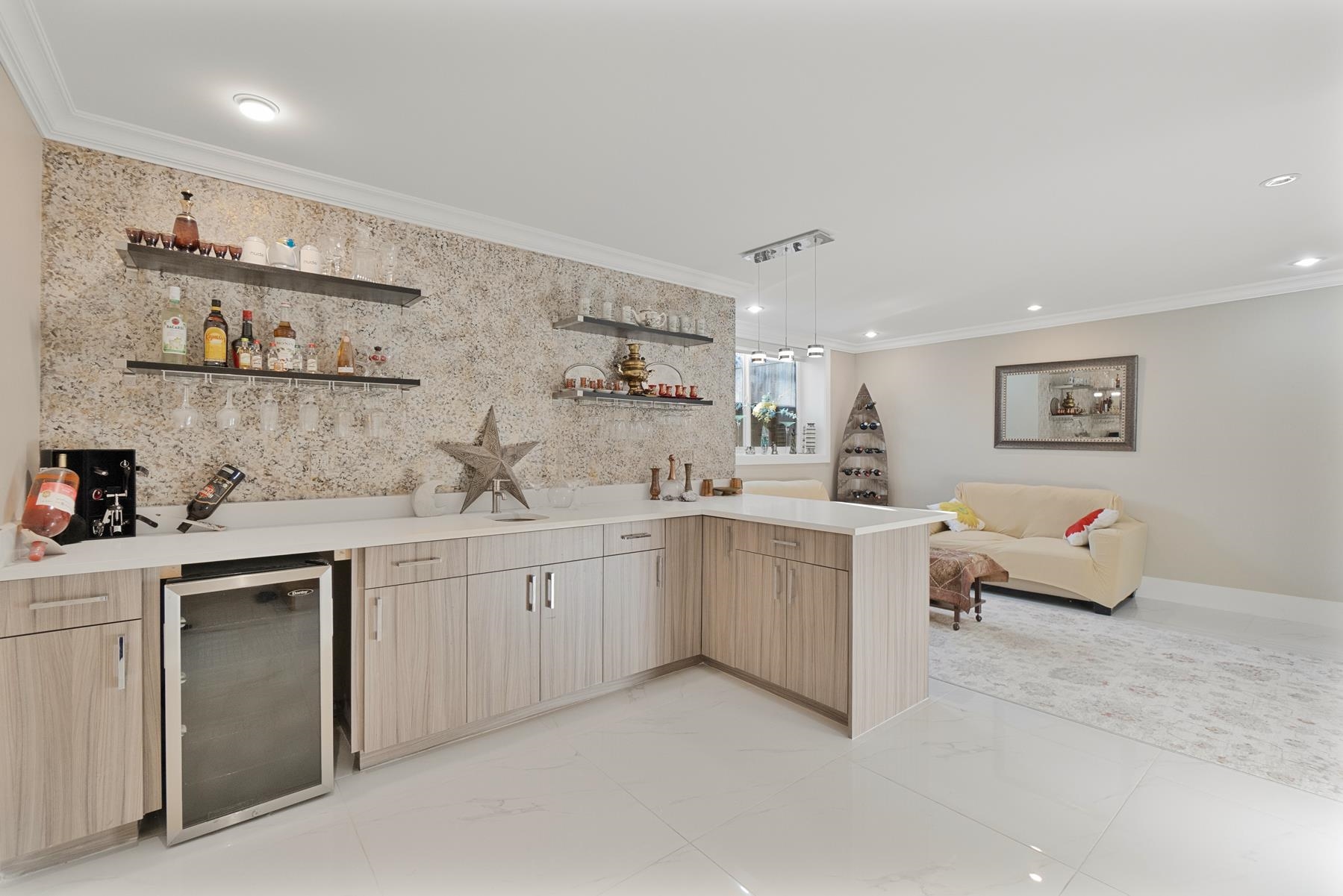  512 23rd Street - MLS&reg; # R3087961