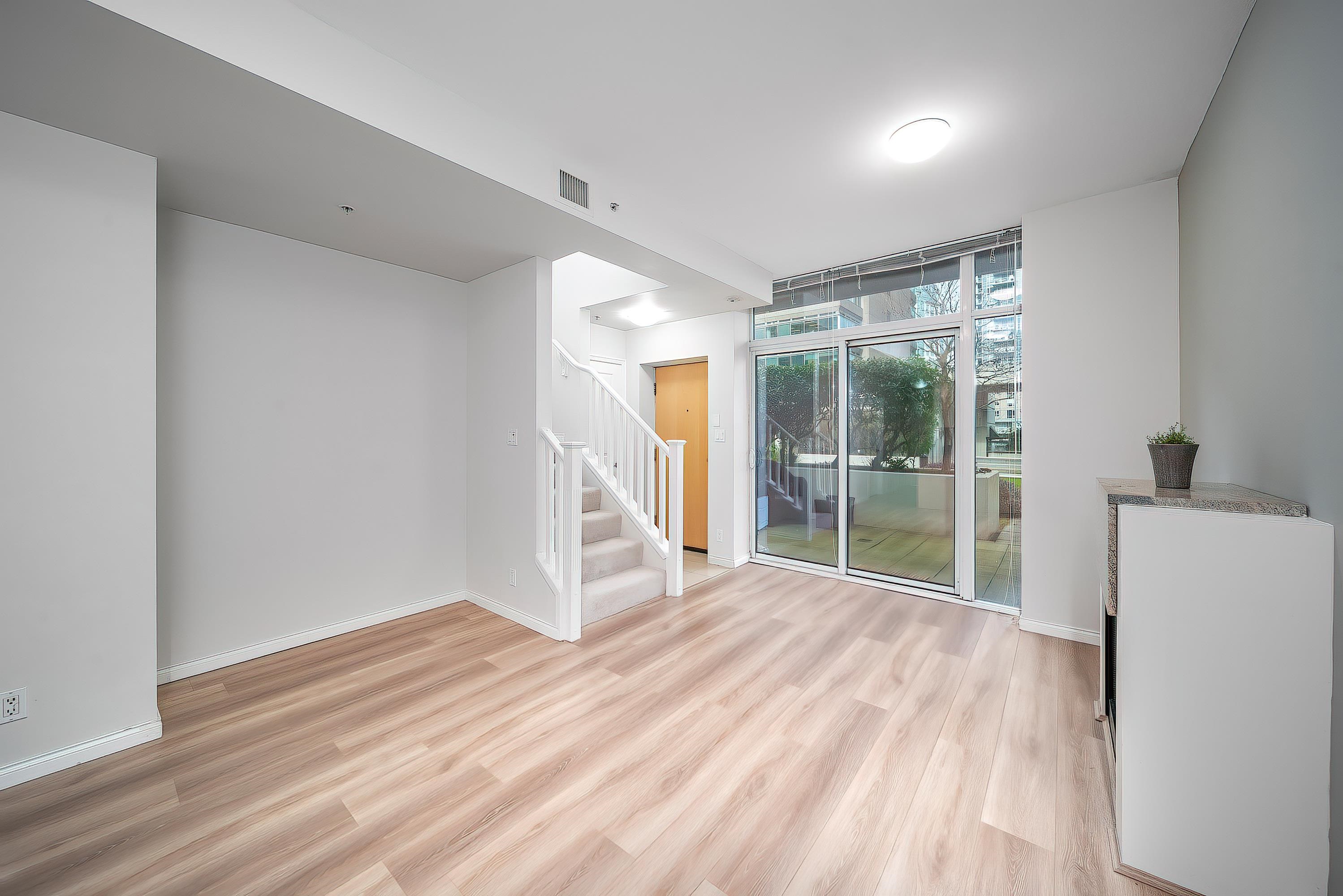 303 1211 Melville Street - MLS&reg; # R3093783