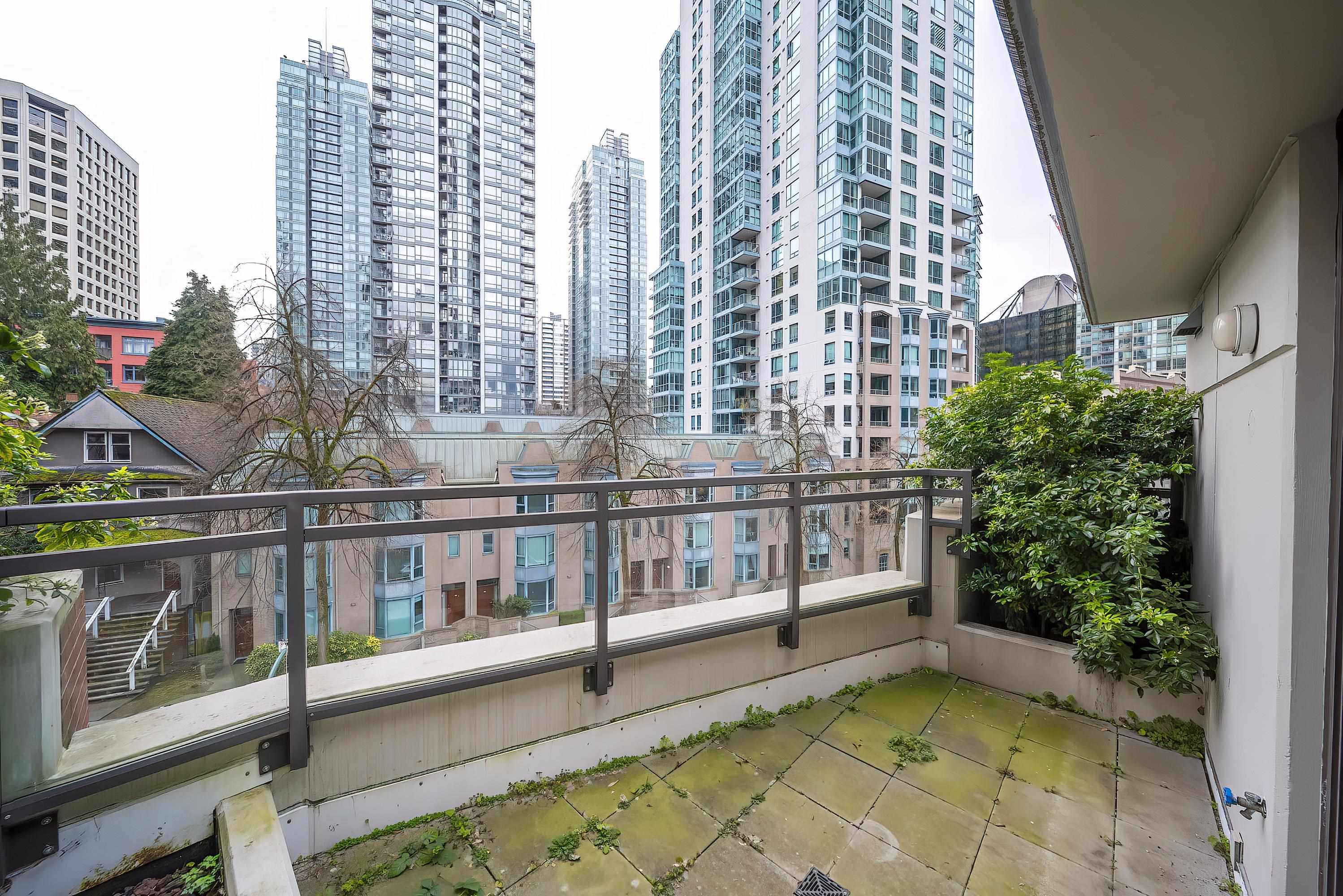 303 1211 Melville Street - MLS&reg; # R3093783