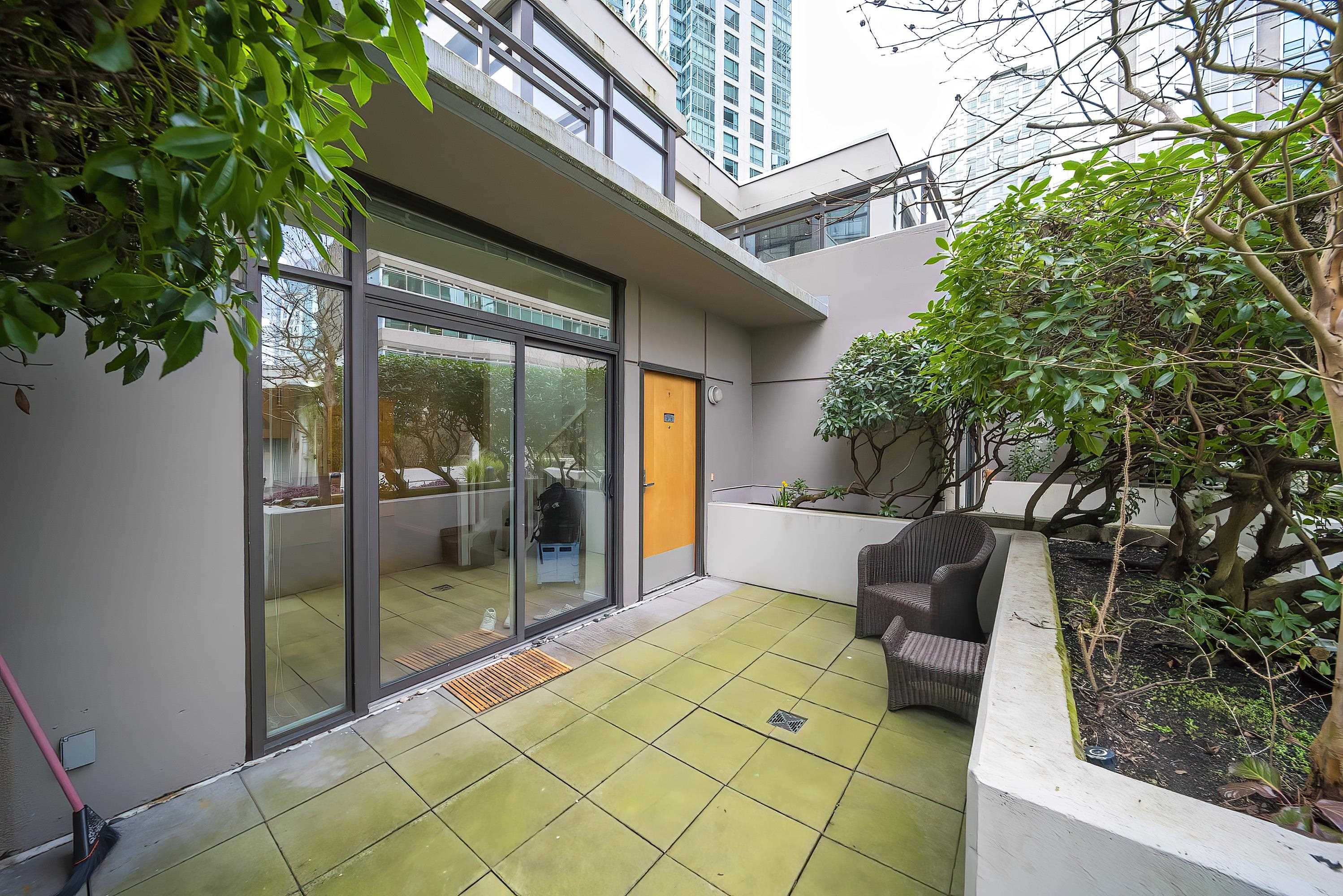 303 1211 Melville Street - MLS&reg; # R3093783
