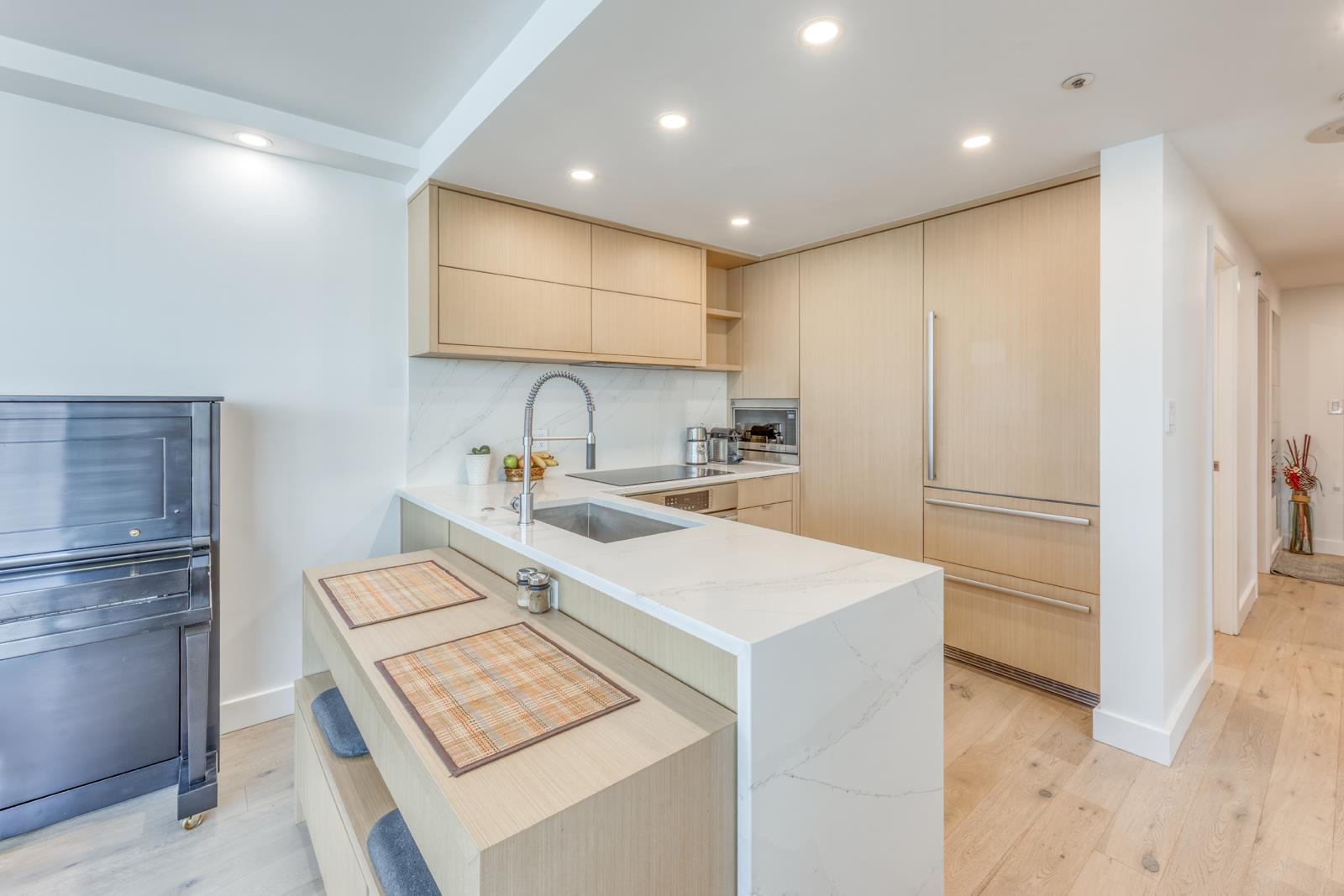 1001 588 Broughton Street - MLS&reg; # R3093830