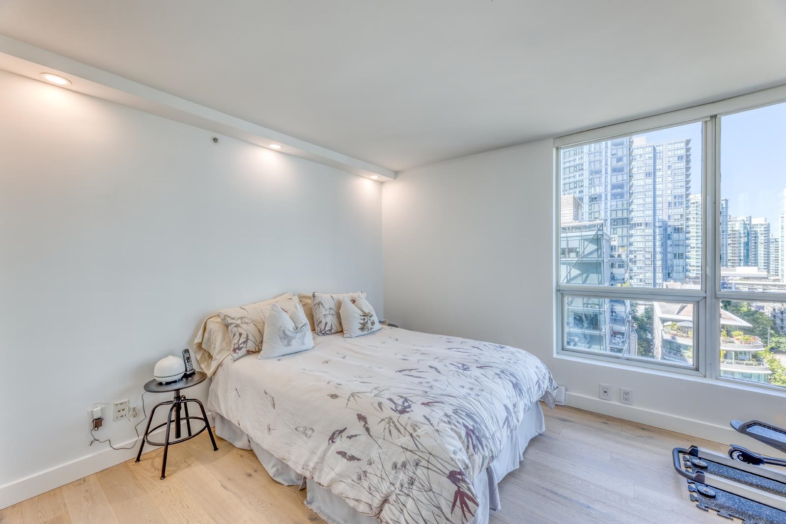 1001 588 Broughton Street - MLS&reg; # R3093830