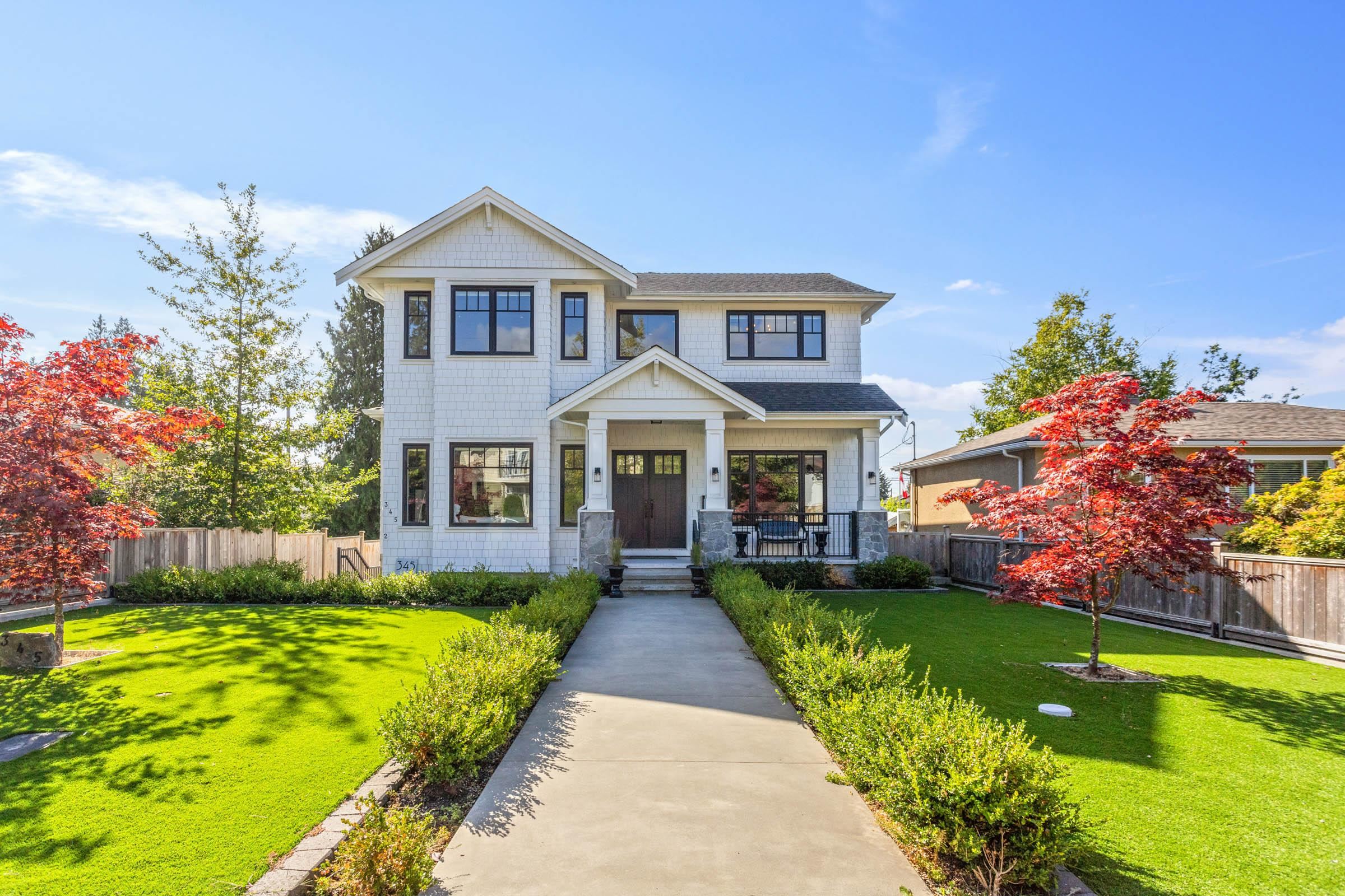  345 20th Street - MLS&reg; # R3097772