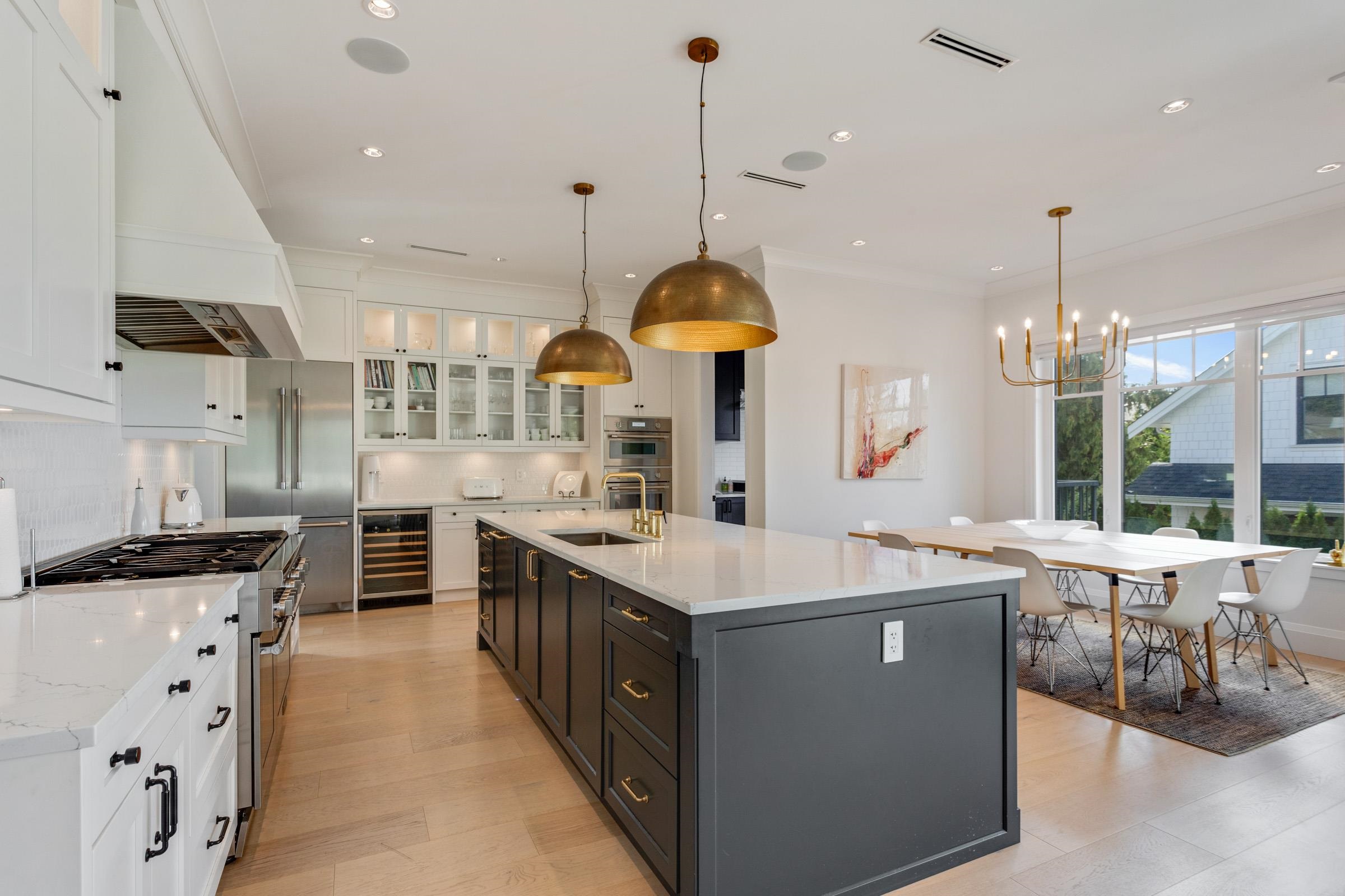  345 20th Street - MLS&reg; # R3097772