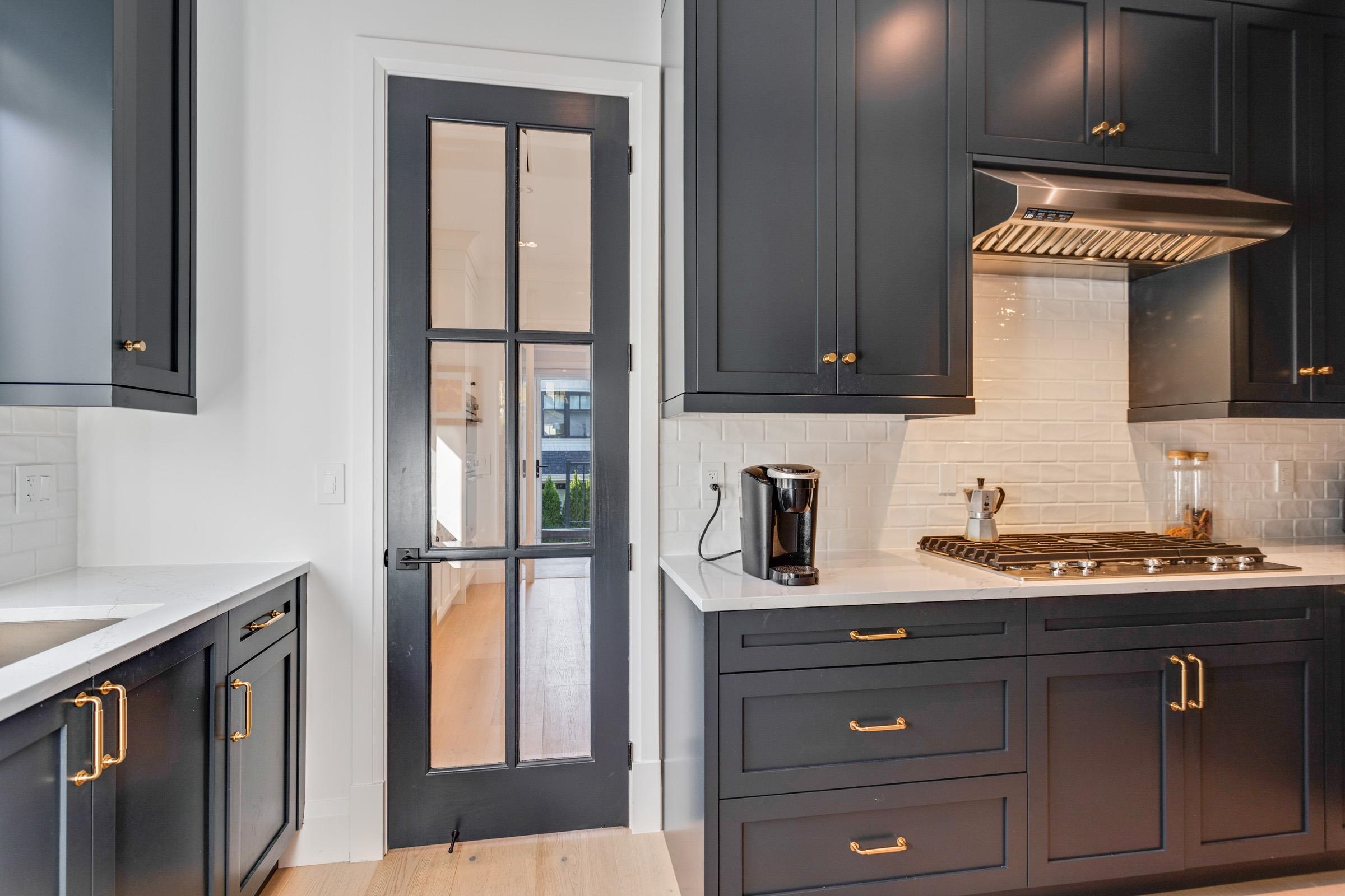  345 20th Street - MLS&reg; # R3097772