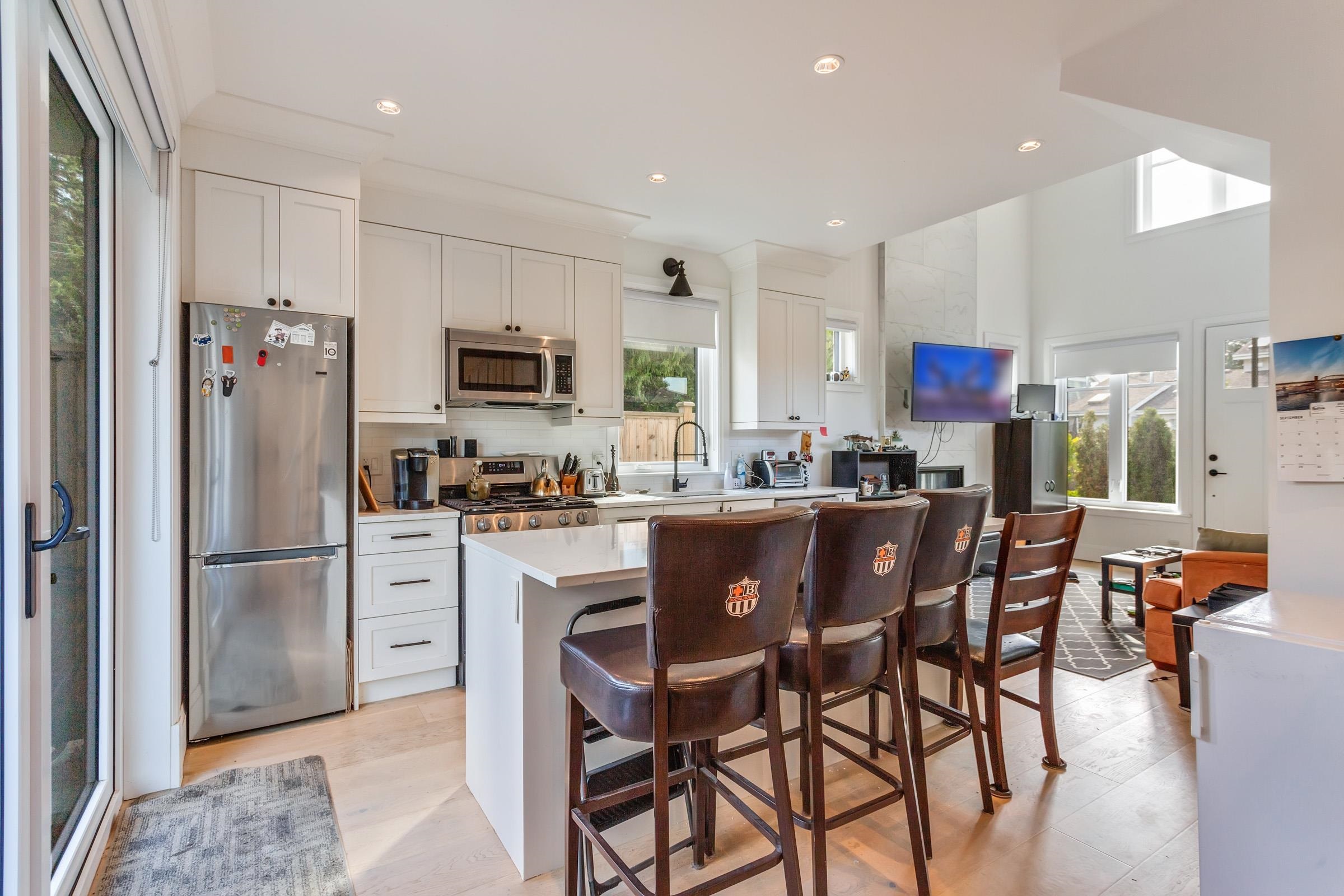  345 20th Street - MLS&reg; # R3097772