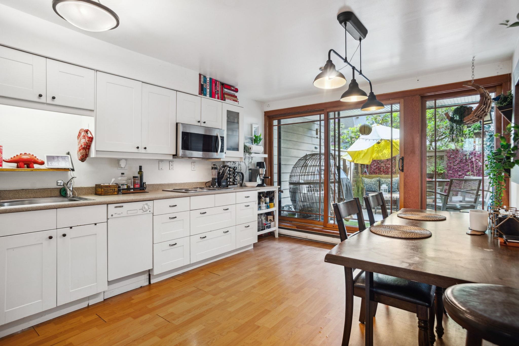  784 Millbank  - MLS&reg; # R3102275