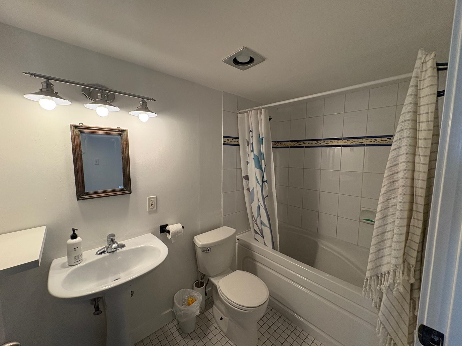  784 Millbank  - MLS&reg; # R3102275