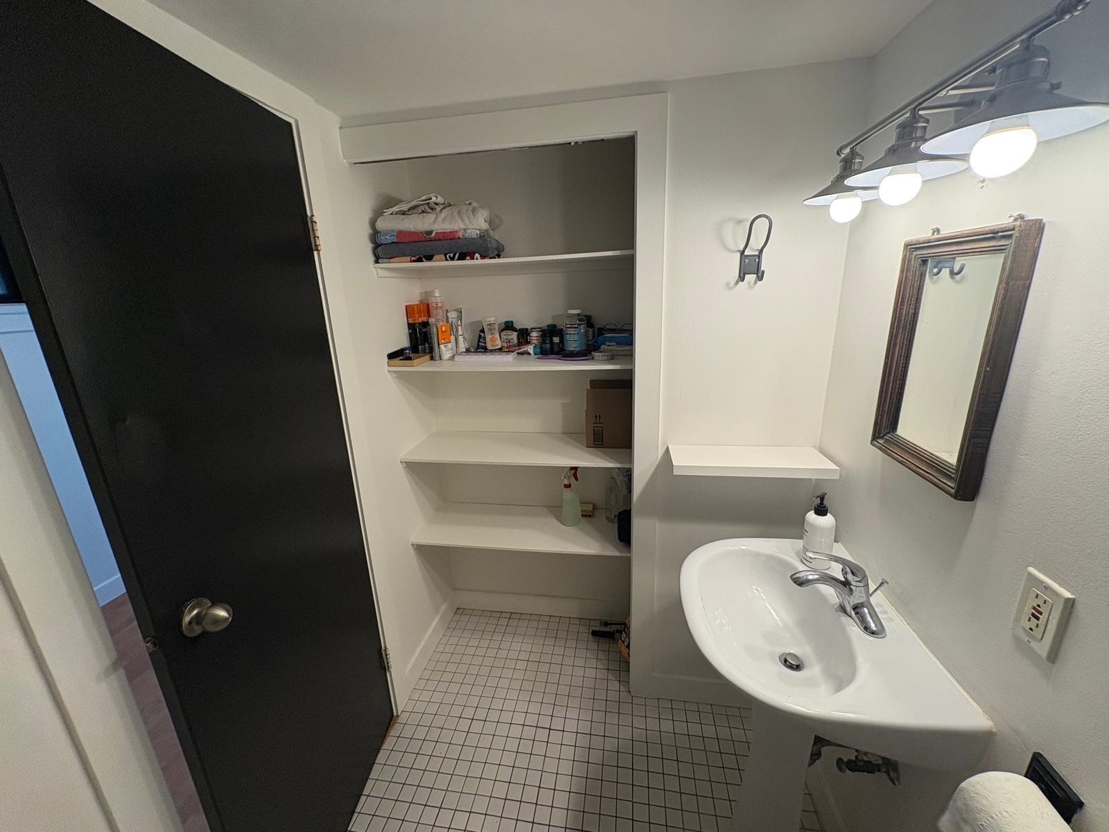 784 Millbank  - MLS&reg; # R3102275